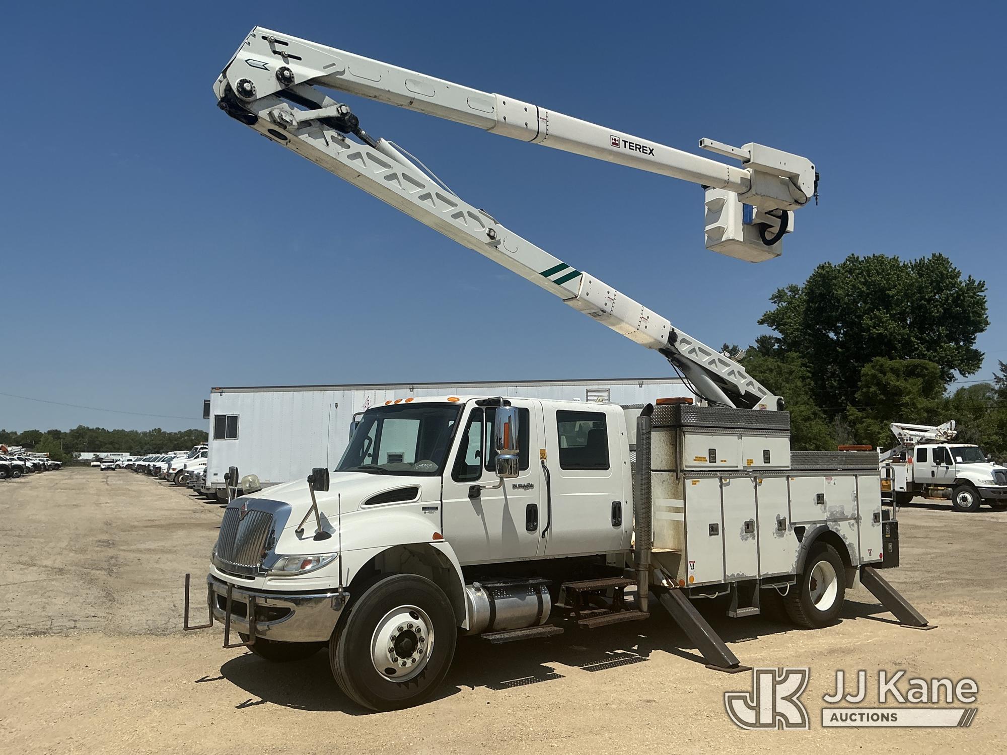 Photo of a 2011 International 4400