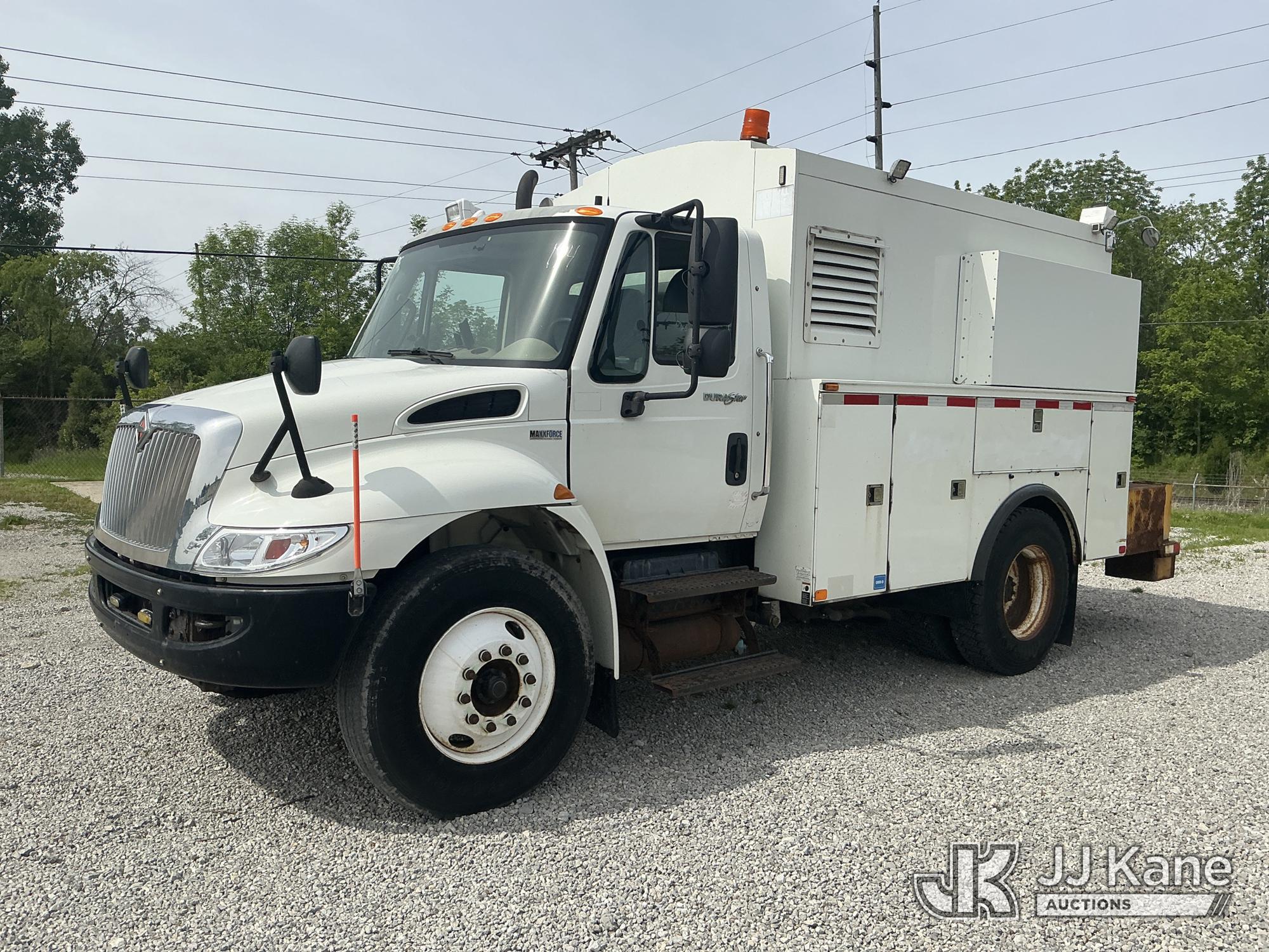 Photo of a 2013 International DuraStar 4300