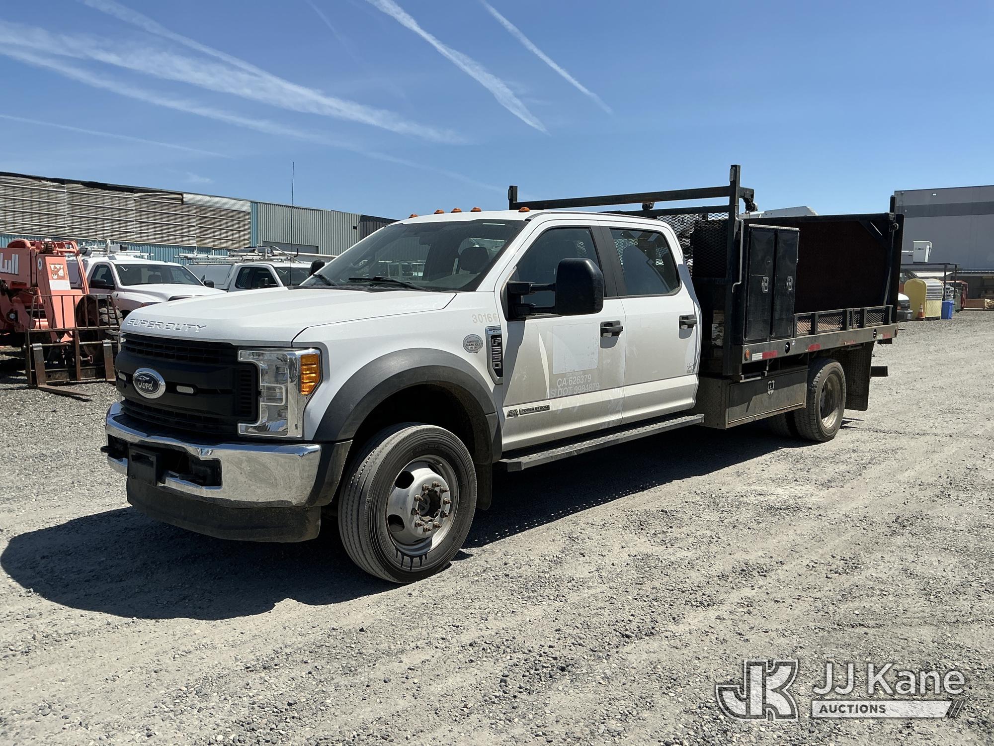 Photo of a 2017 Ford F-550