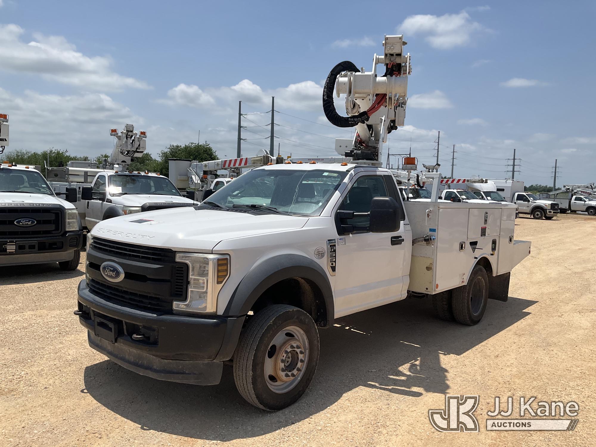 Photo of a 2019 Ford F550