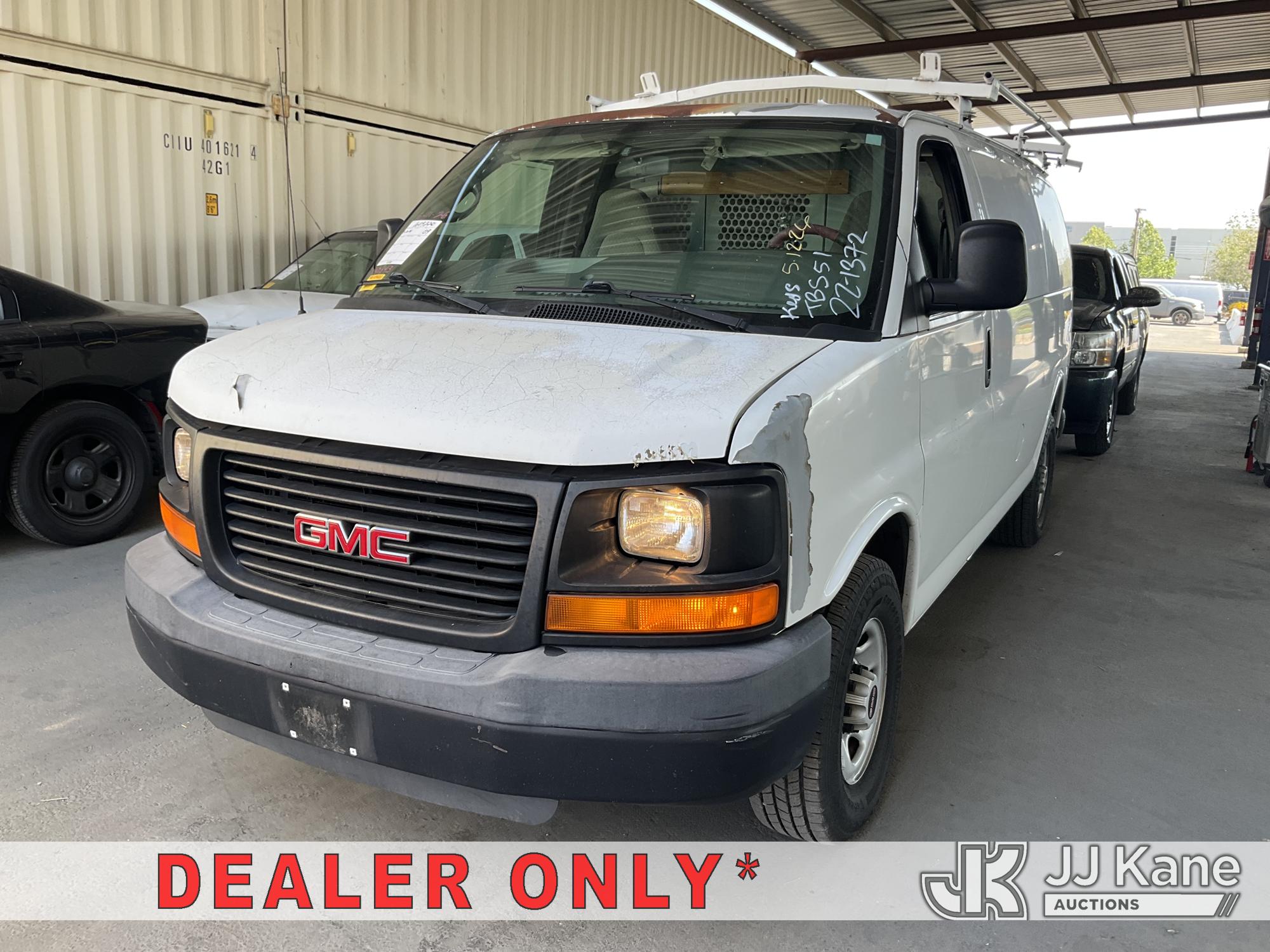 Photo of a 2009 GMC Savana G3500