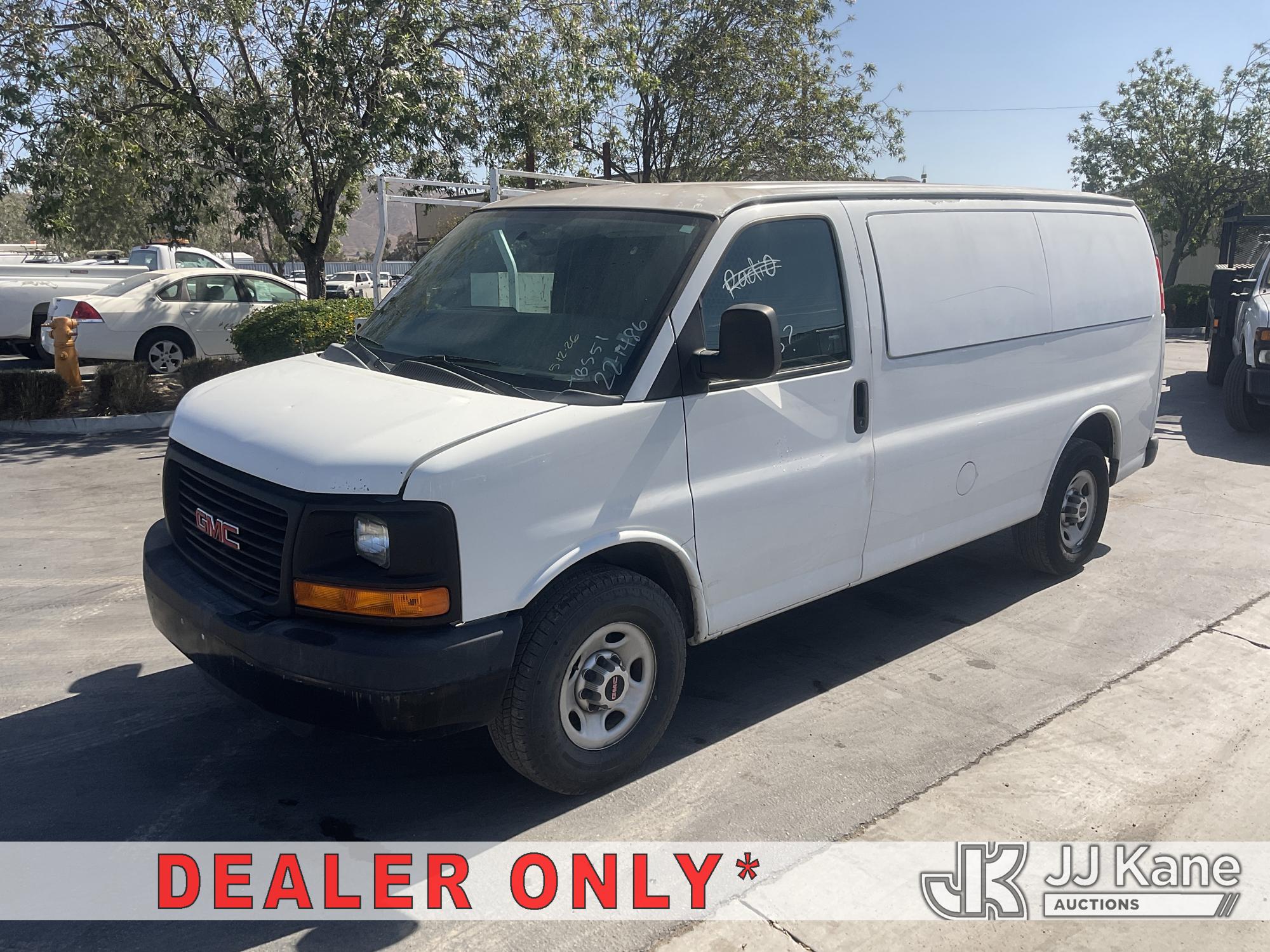 Photo of a 2014 GMC Savana