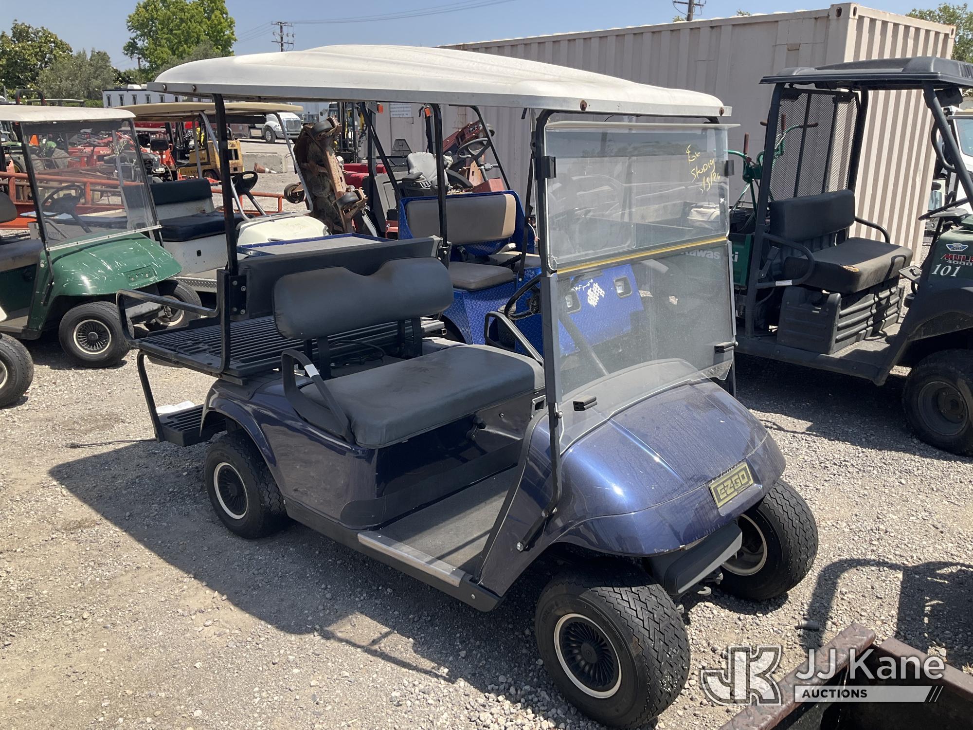 2001 EZ-Go TXT Golf Cart