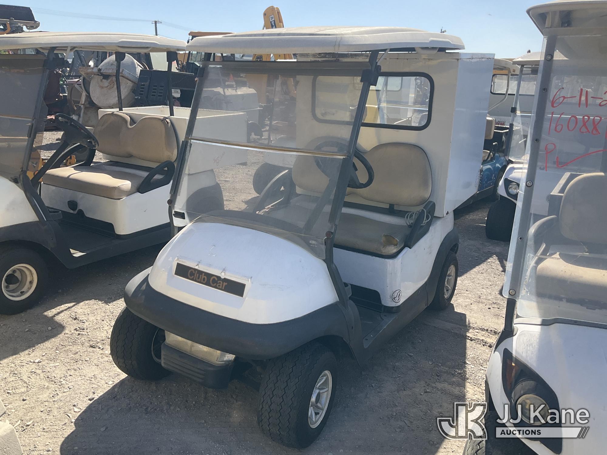 Photo of a 2007 Club Car Golf Cart
