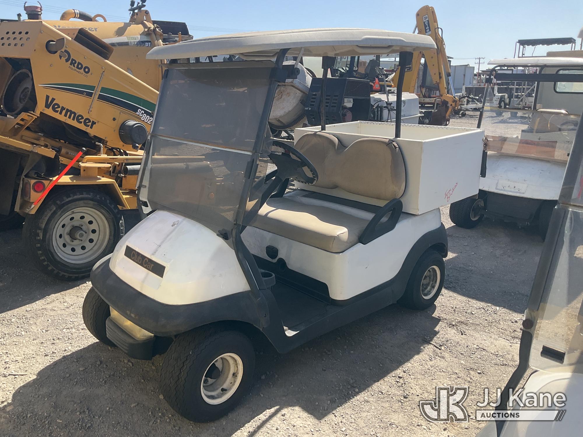 Photo of a 2007 Club Car Golf Cart