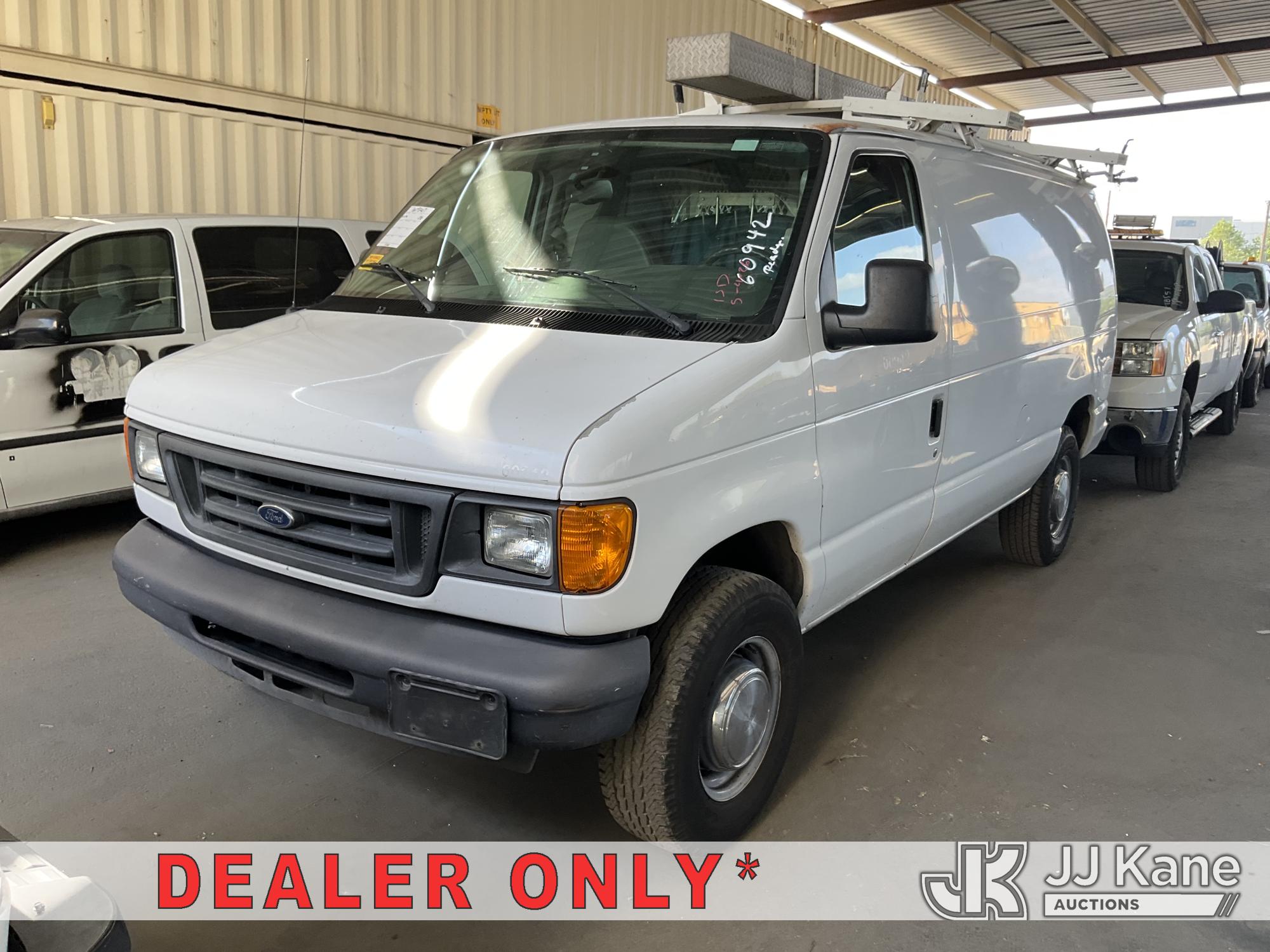 Photo of a 2006 Ford Econoline