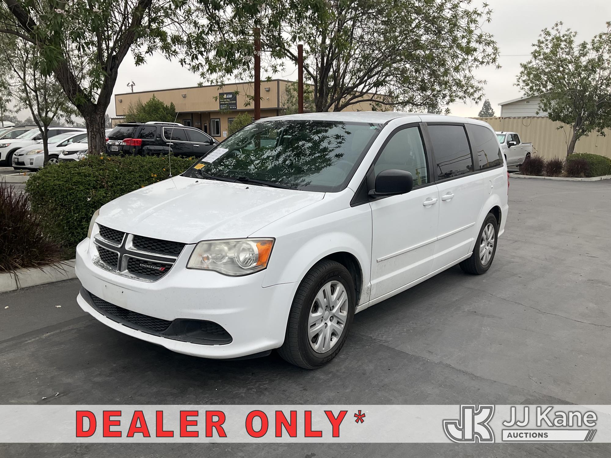 Photo of a 2015 Dodge Grand Caravan