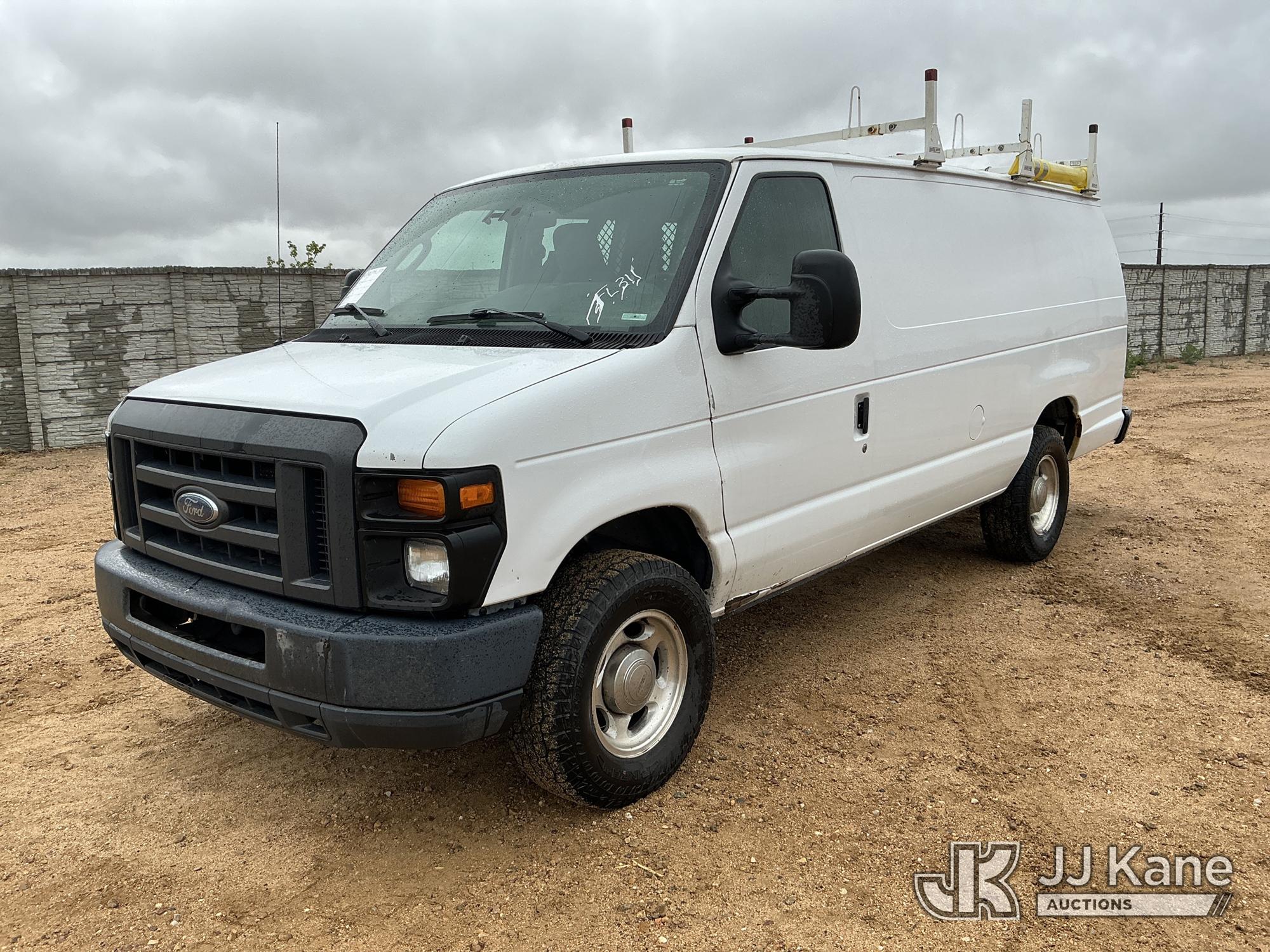 Photo of a 2012 Ford E350