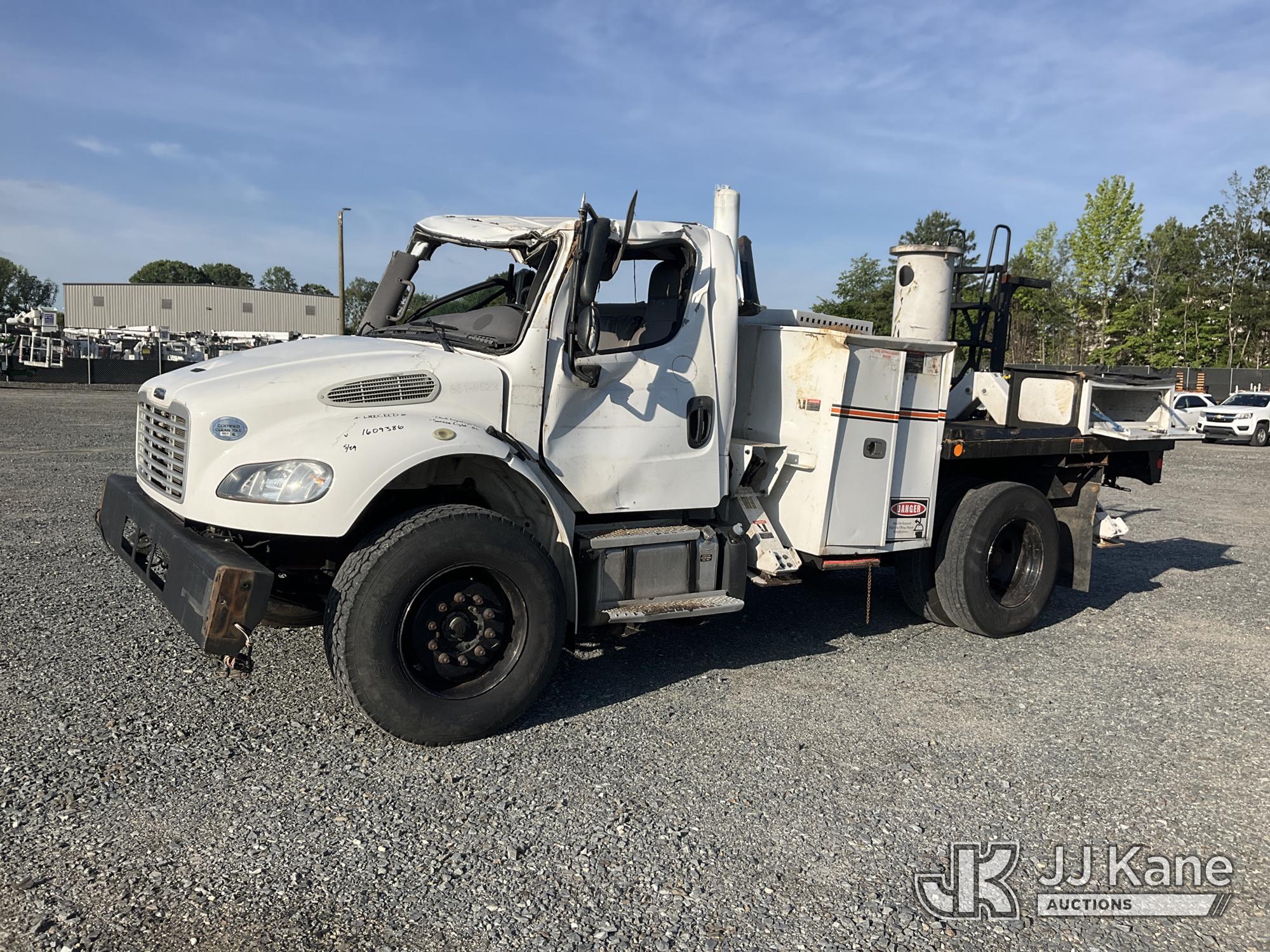 Photo of a 2019 Freightliner M2 106