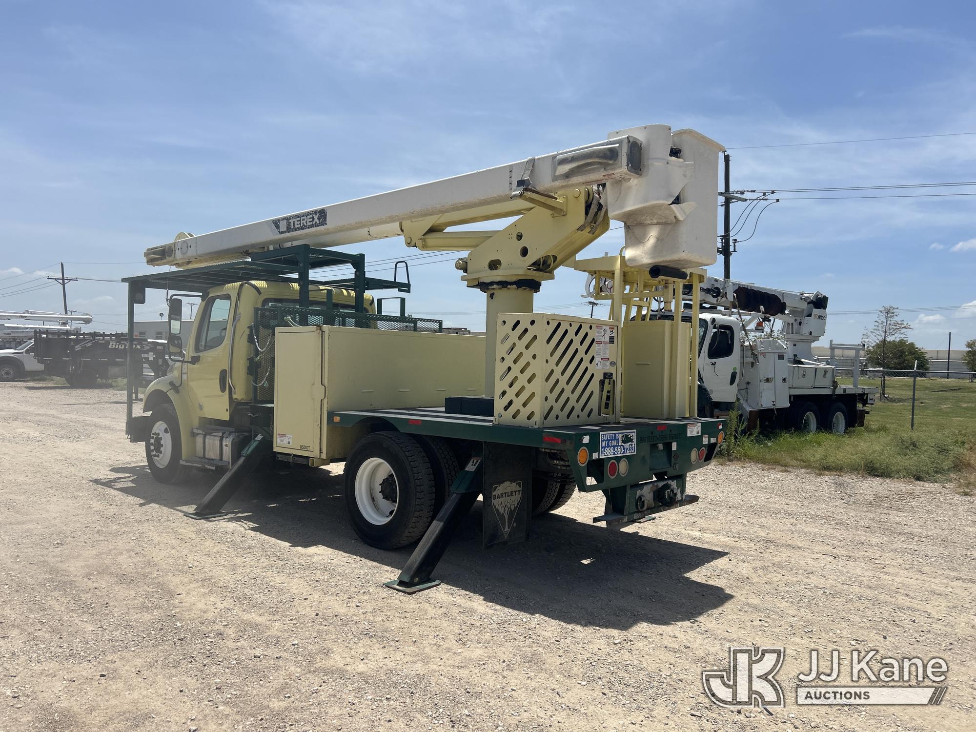2016 Freightliner M2 106