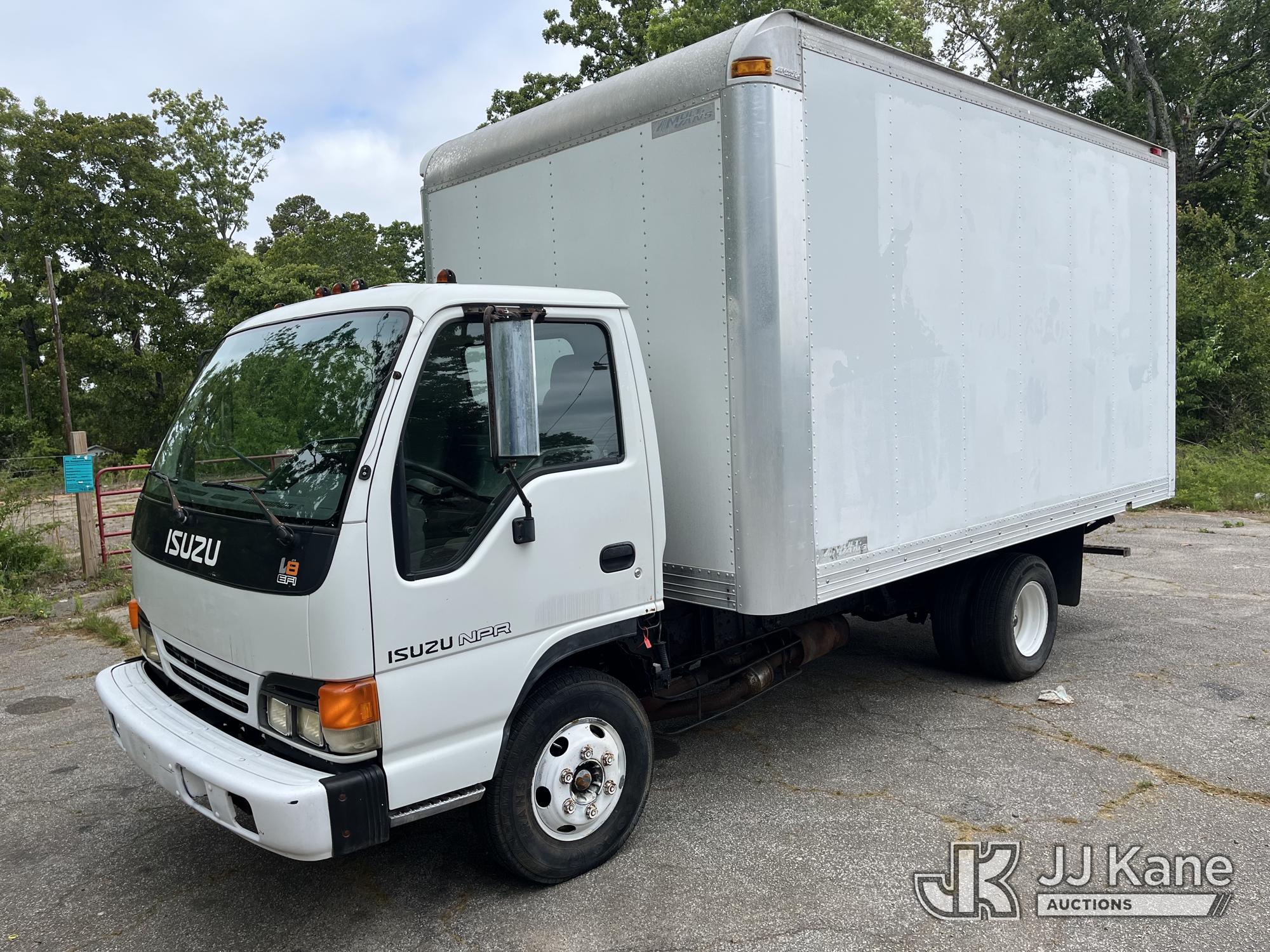 Photo of a 2003 Isuzu NPR