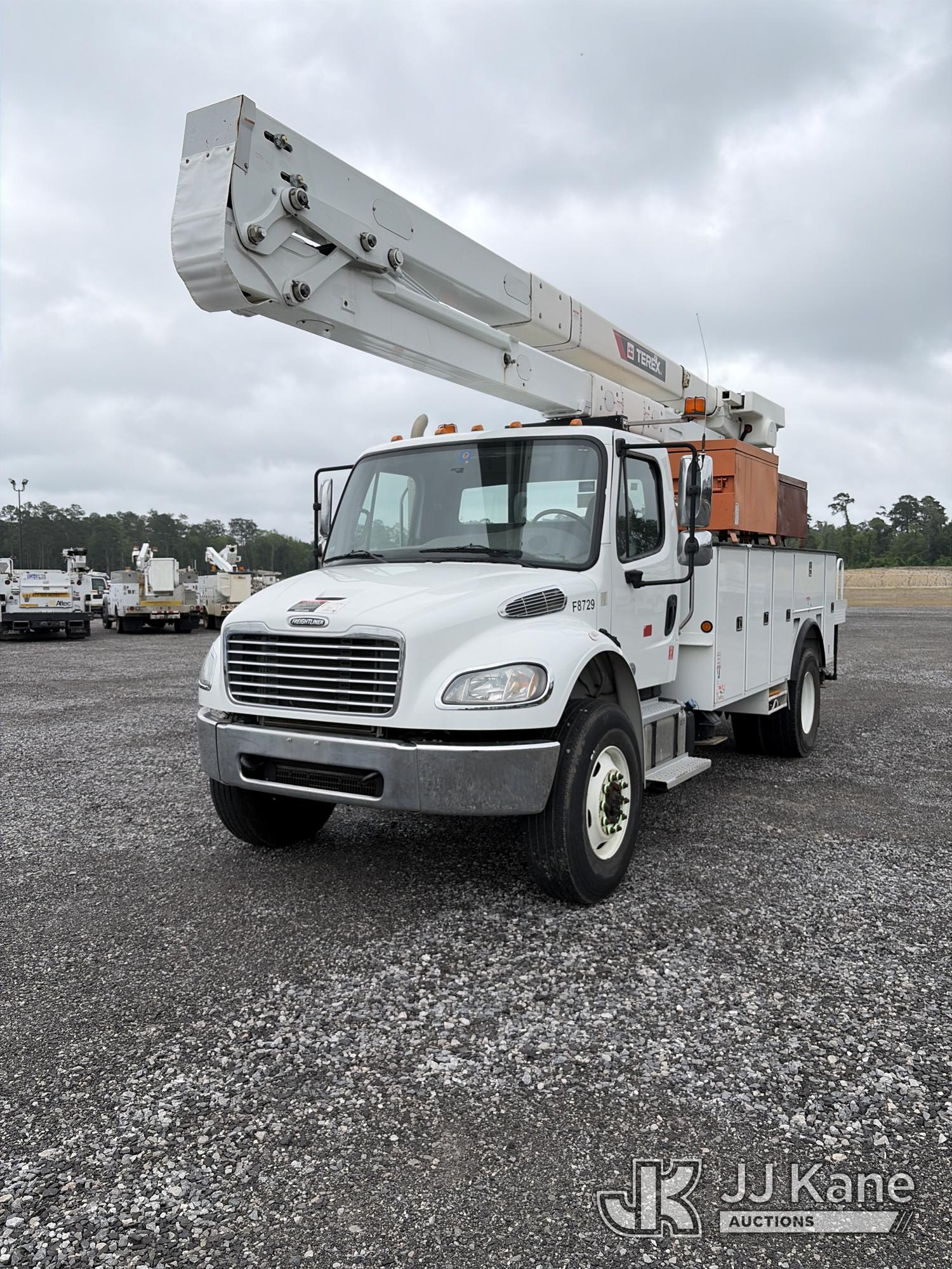 Photo of a 2020 Freightliner M2 106 4x4
