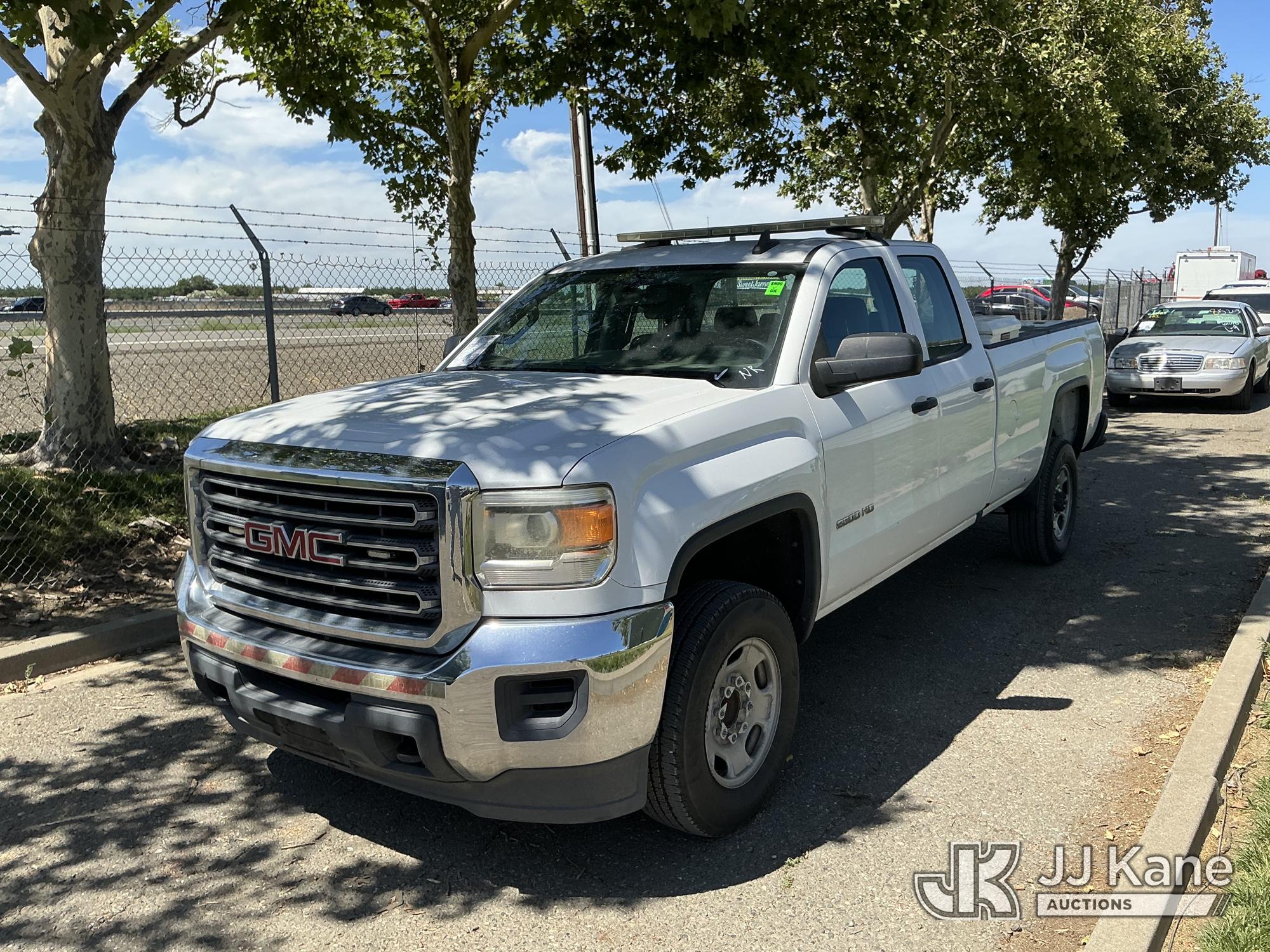 Photo of a 2015 GMC Sierra 2500HD