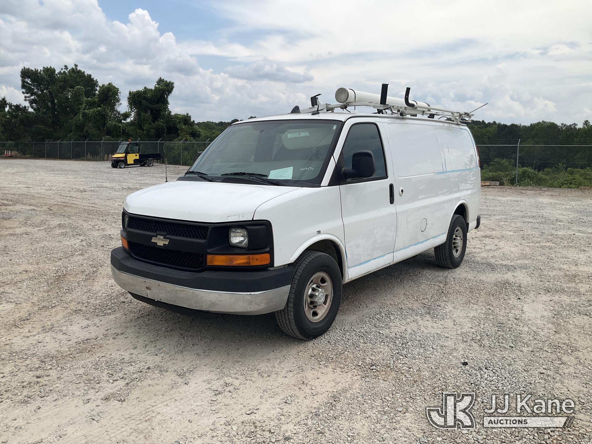 Photo of a 2014 Chevrolet Express G2500