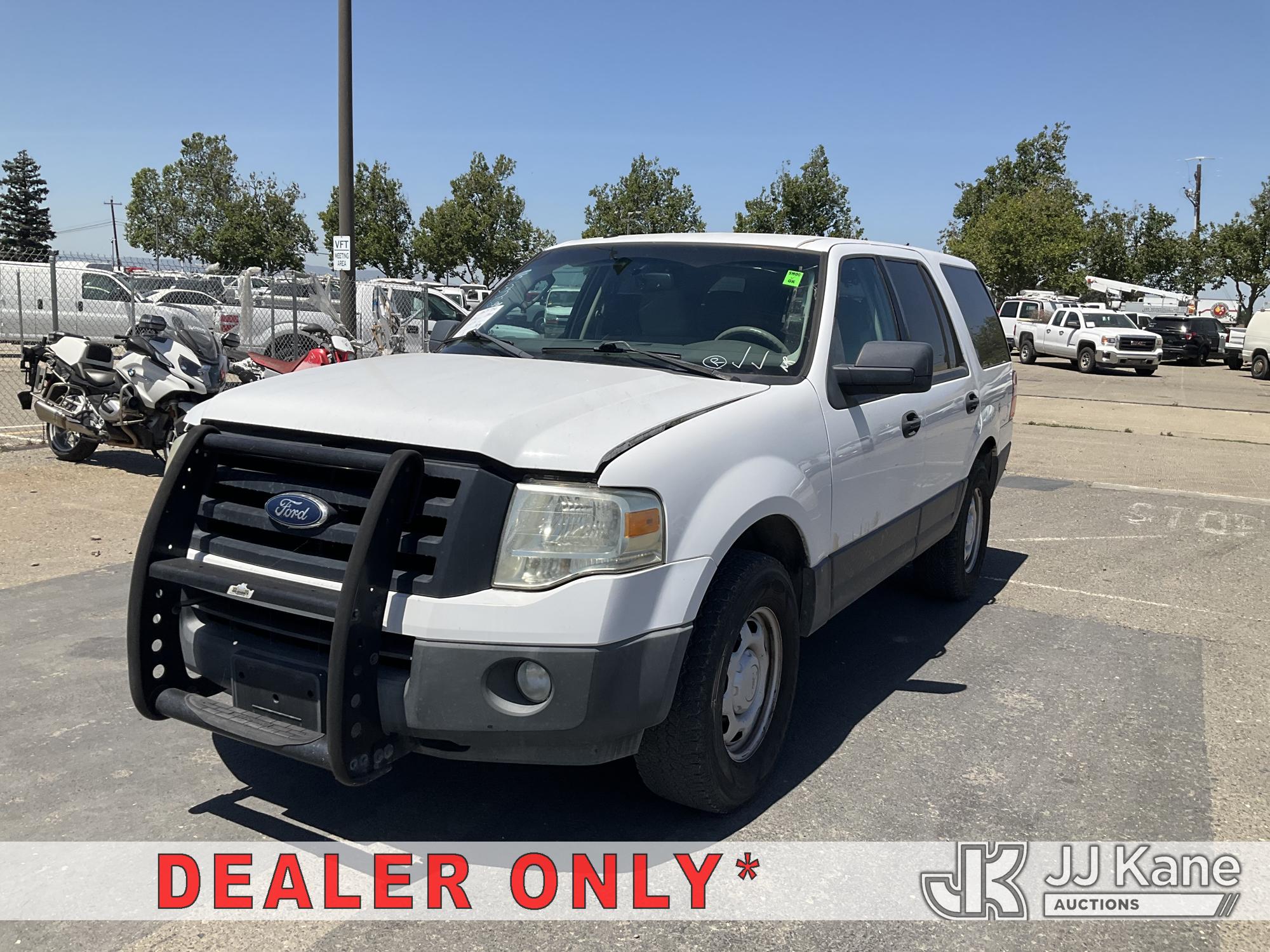 2011 Ford Expedition XLT 4-Door Sport Utility Vehicle