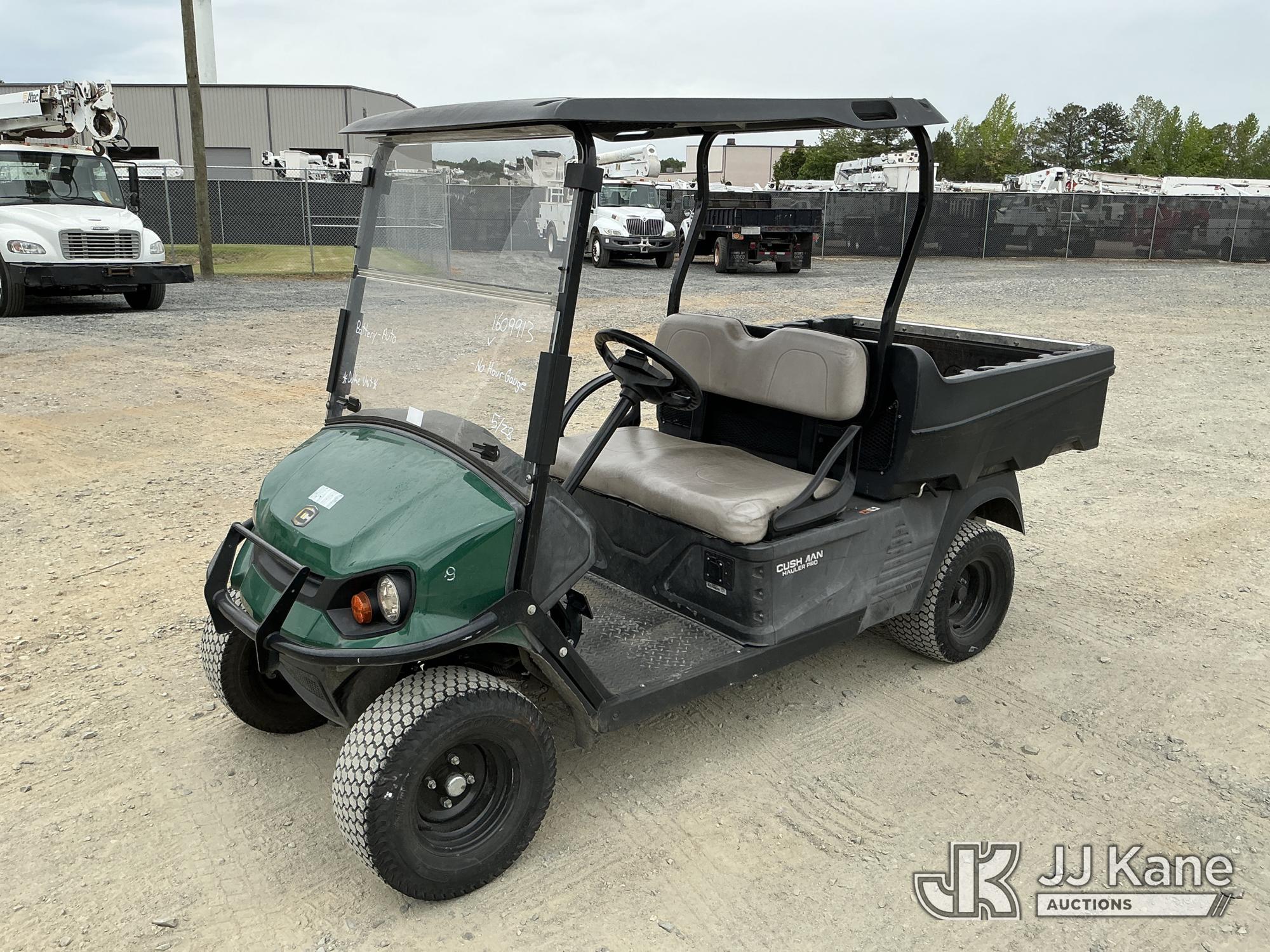 Cushman Hauler Pro Golf Cart