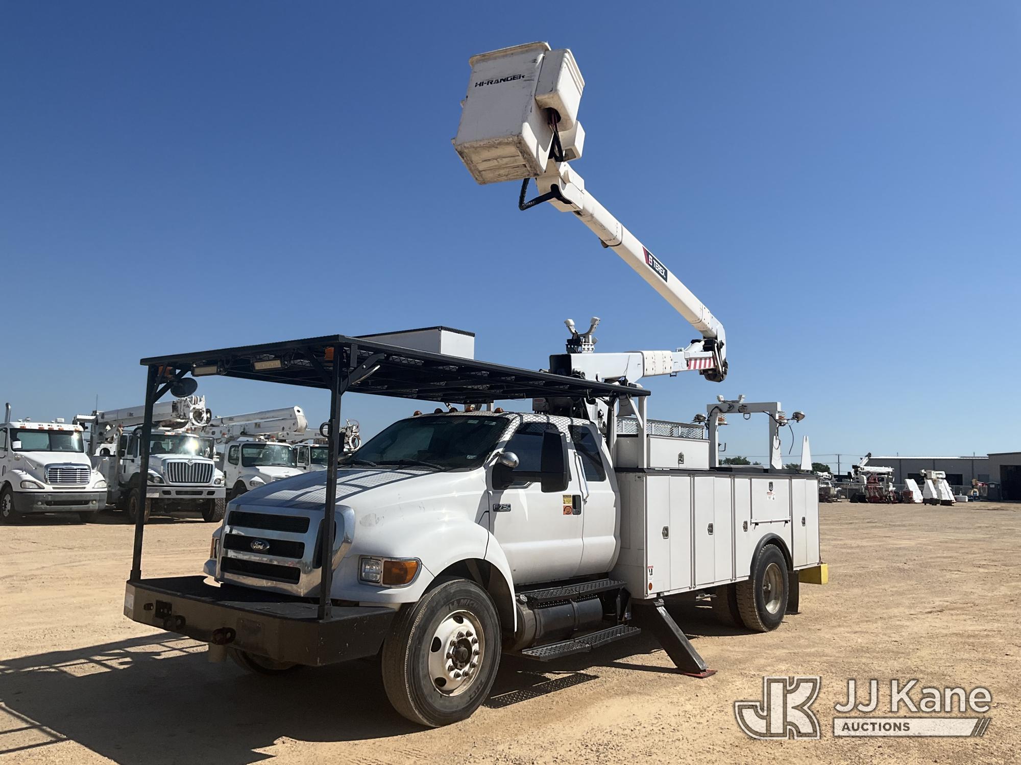 Terex 5TC-55, Bucket Truck mounted behind cab on 2015 Ford F-750 SuperCab DRW Utility Truck