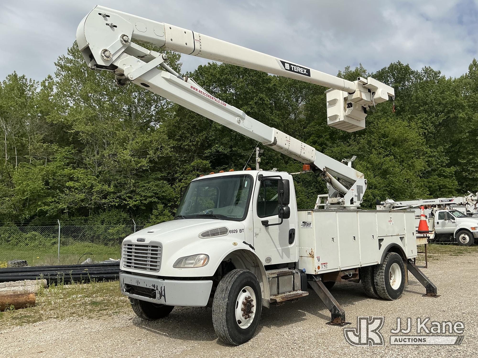 Photo of a 2016 Freightliner M2 106 4x4