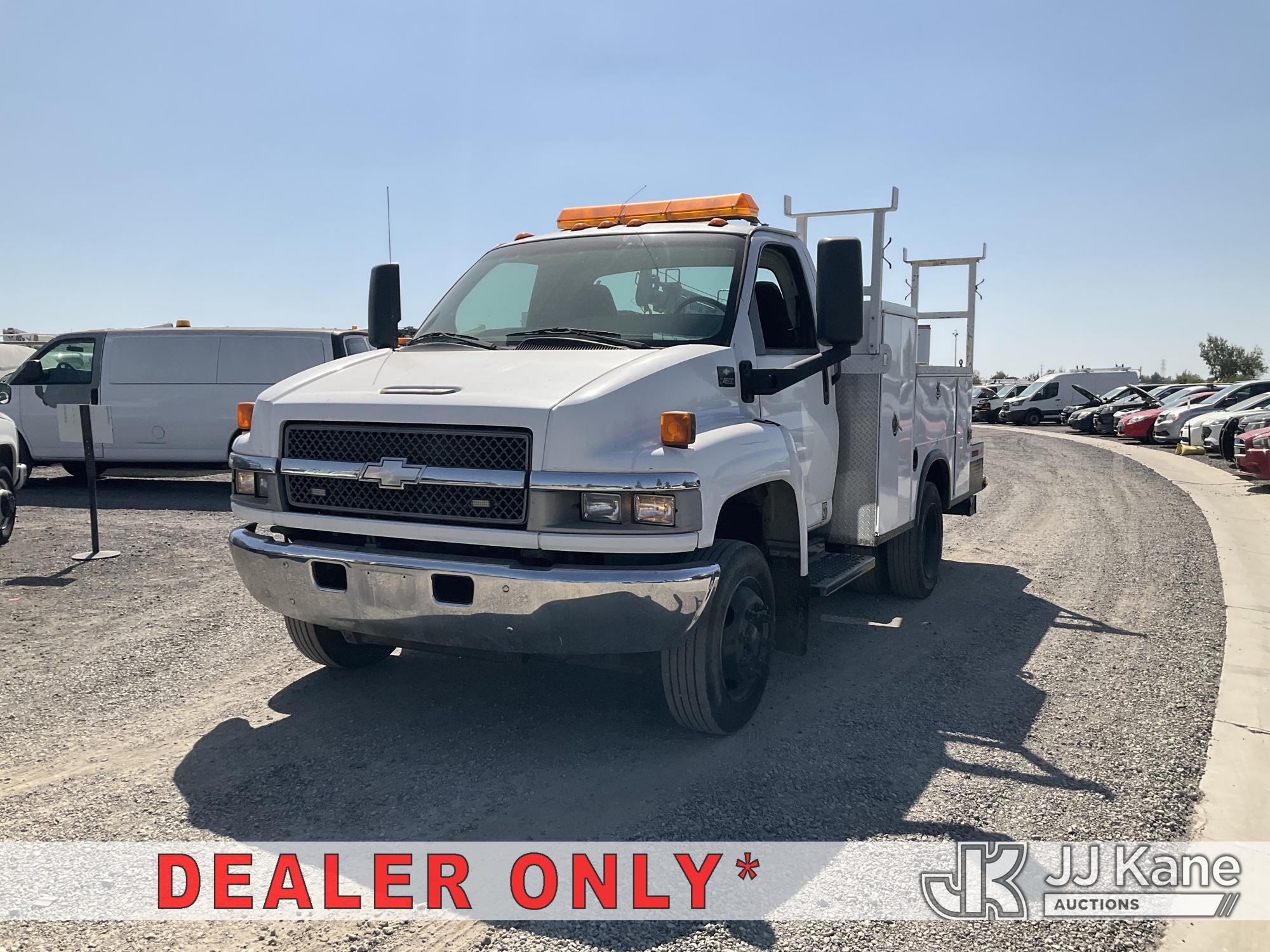 Photo of a 2004 Chevrolet C4C042