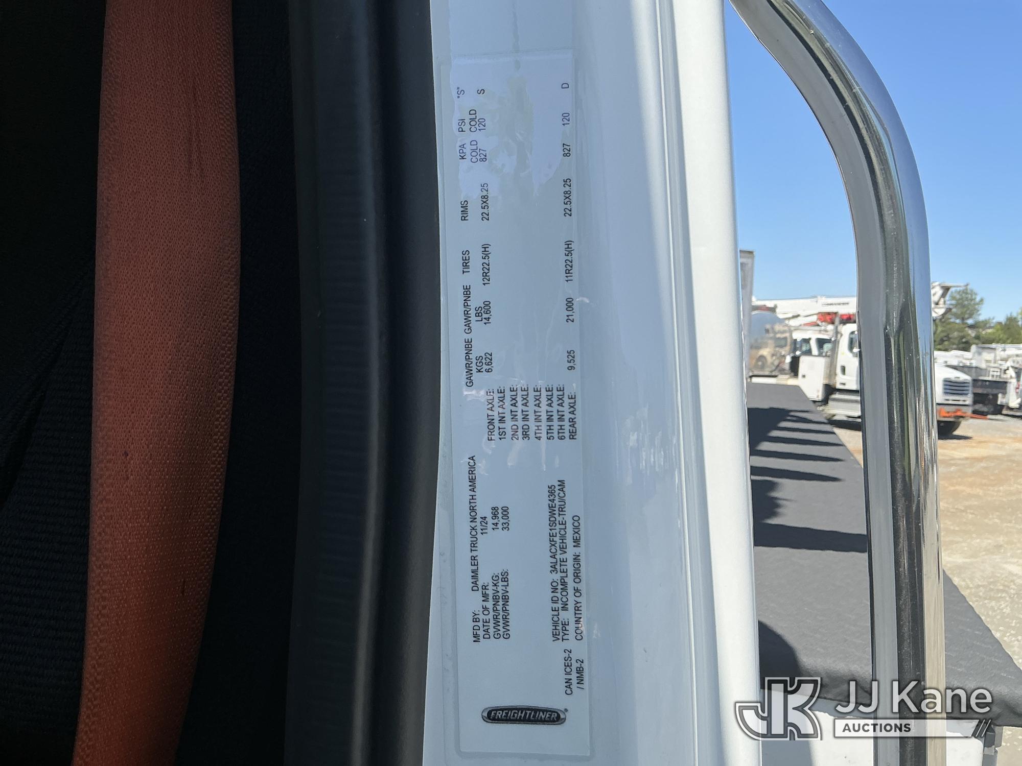 2025 Freightliner M2 106