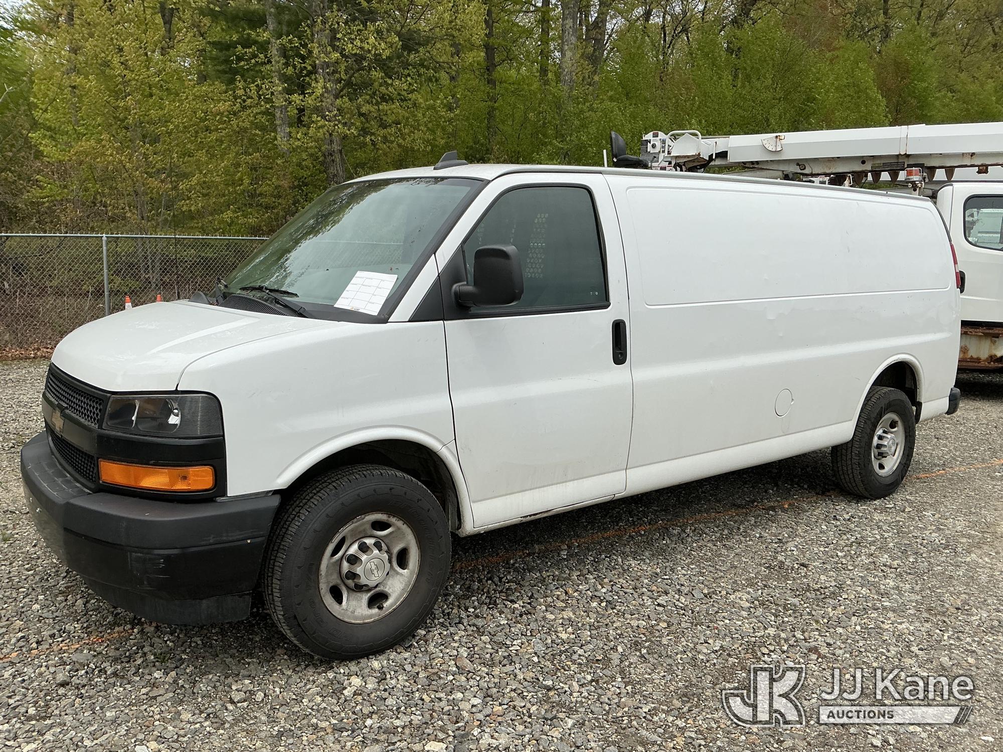 2020 Chevrolet Express G2500