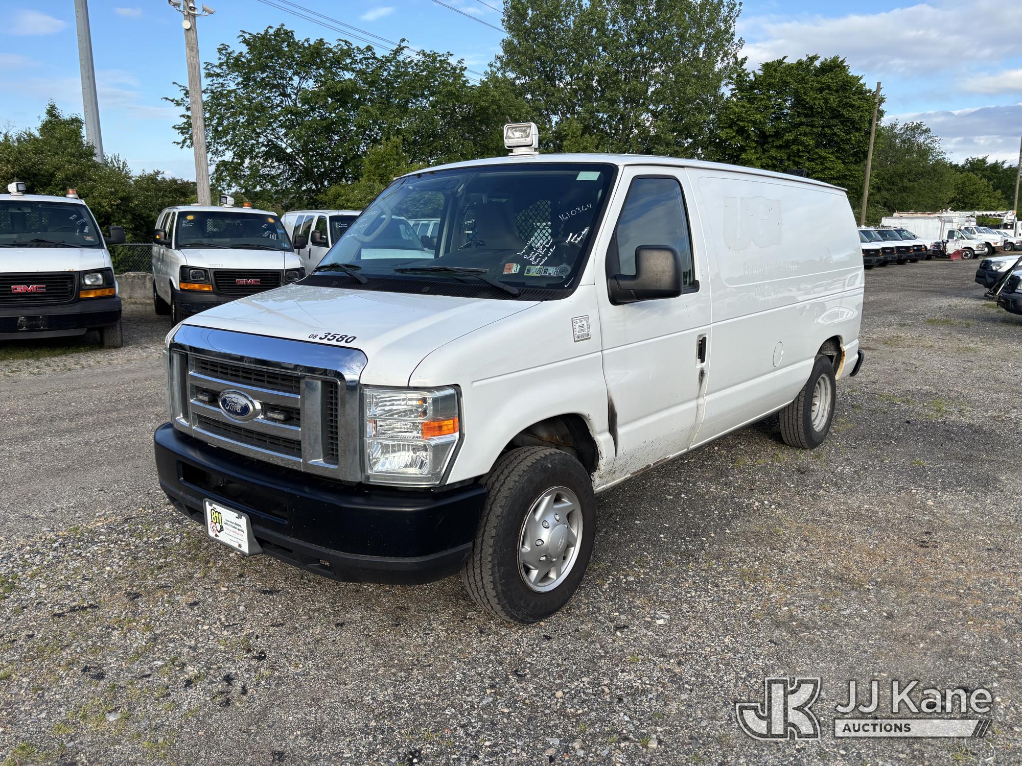 Photo of a 2014 Ford E150