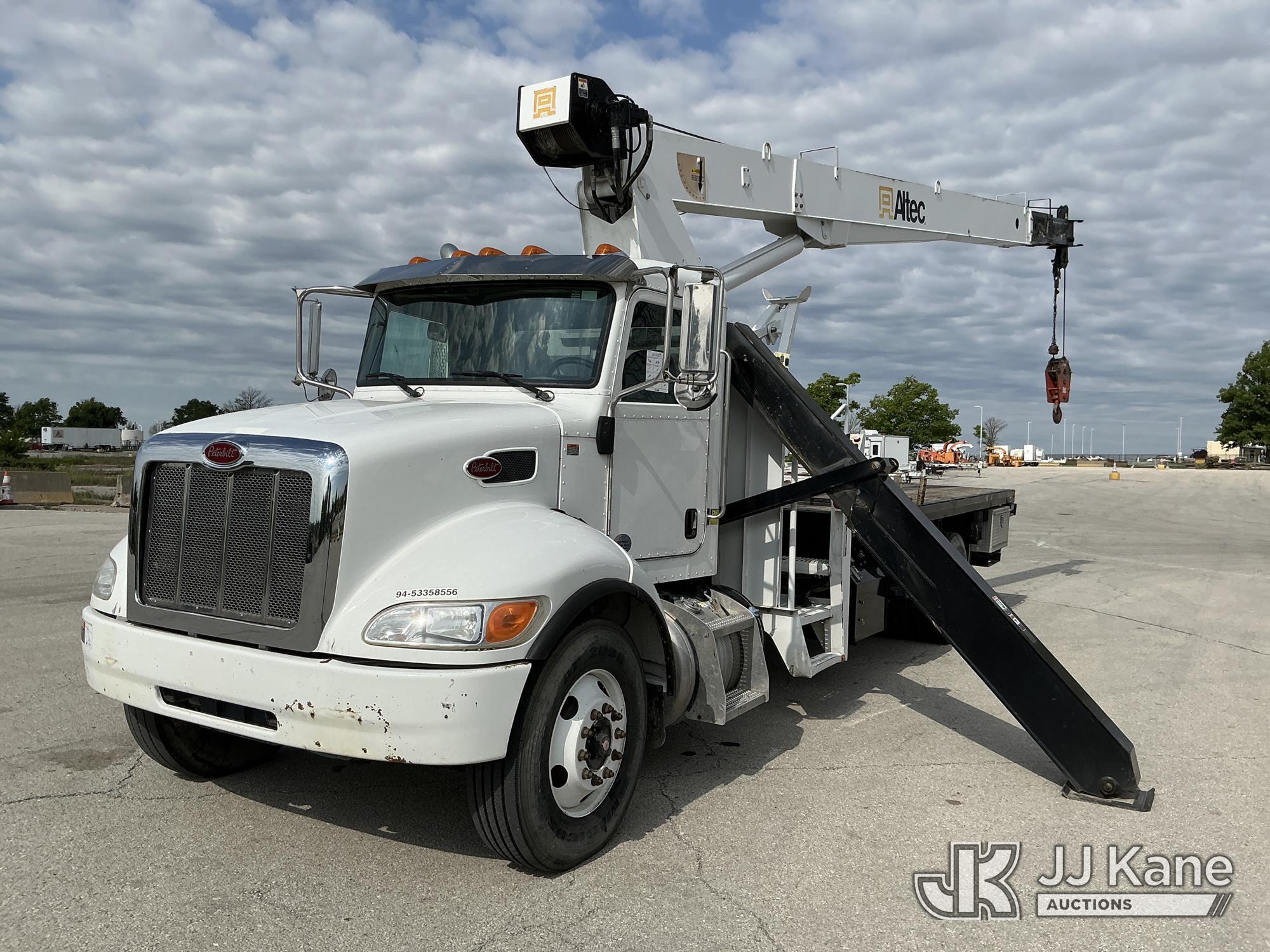Photo of a 2019 Peterbilt 337