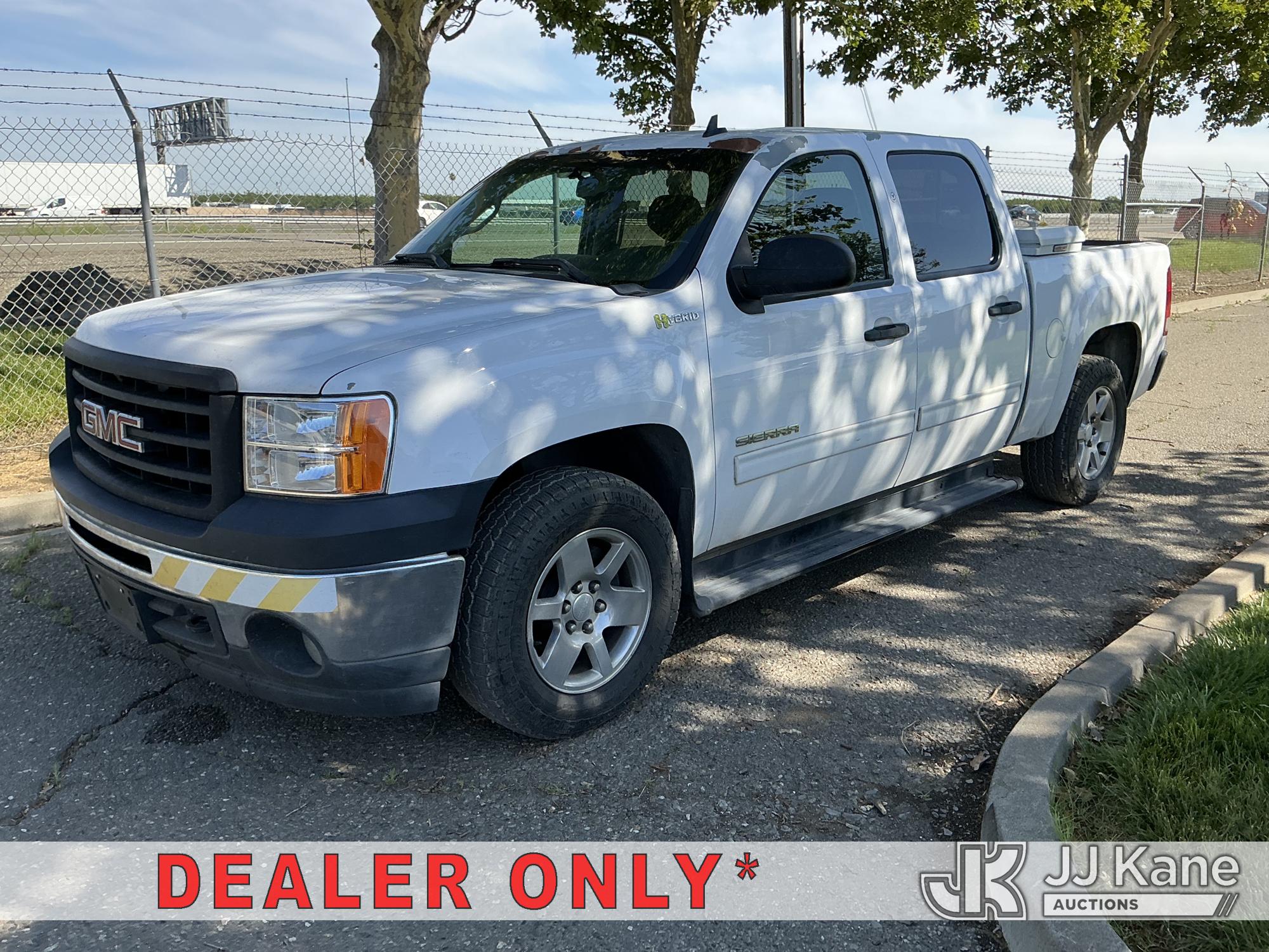 Photo of a 2013 GMC Sierra