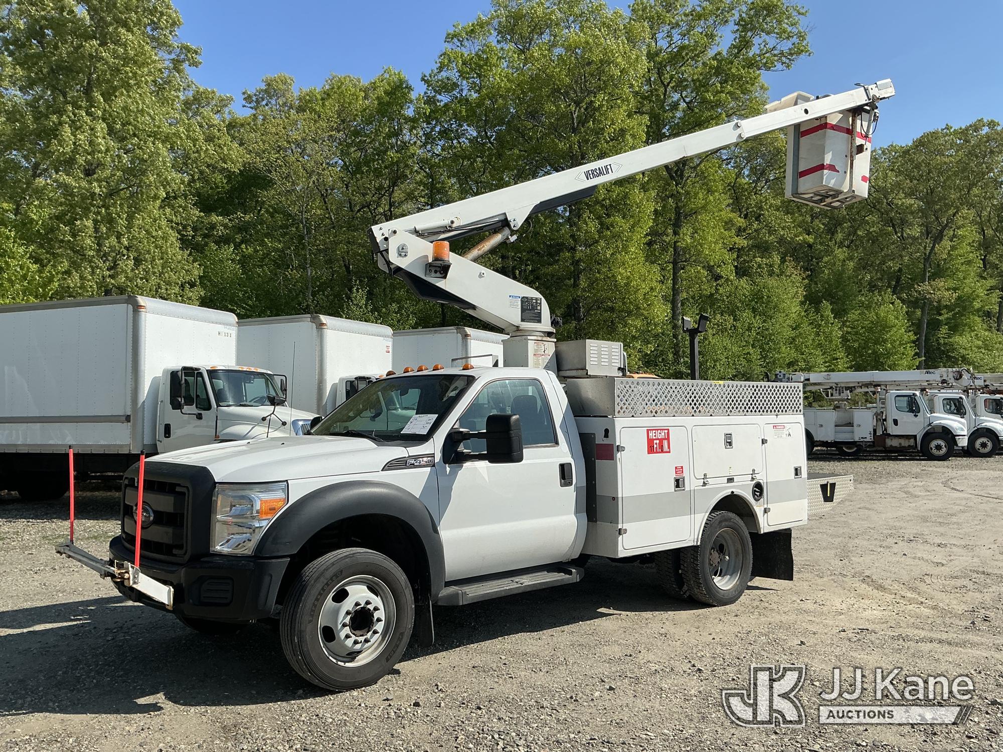 Photo of a 2013 Ford F-450