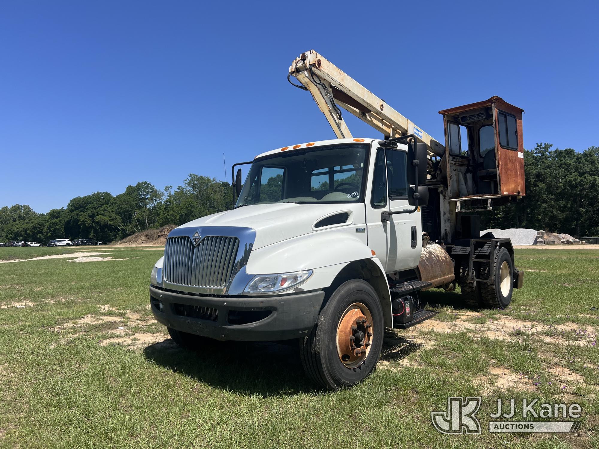 Ramer Grappleboom Crane mounted behind cab on 2008 International 4300 Flatbed Truck, (Municipality Owned)