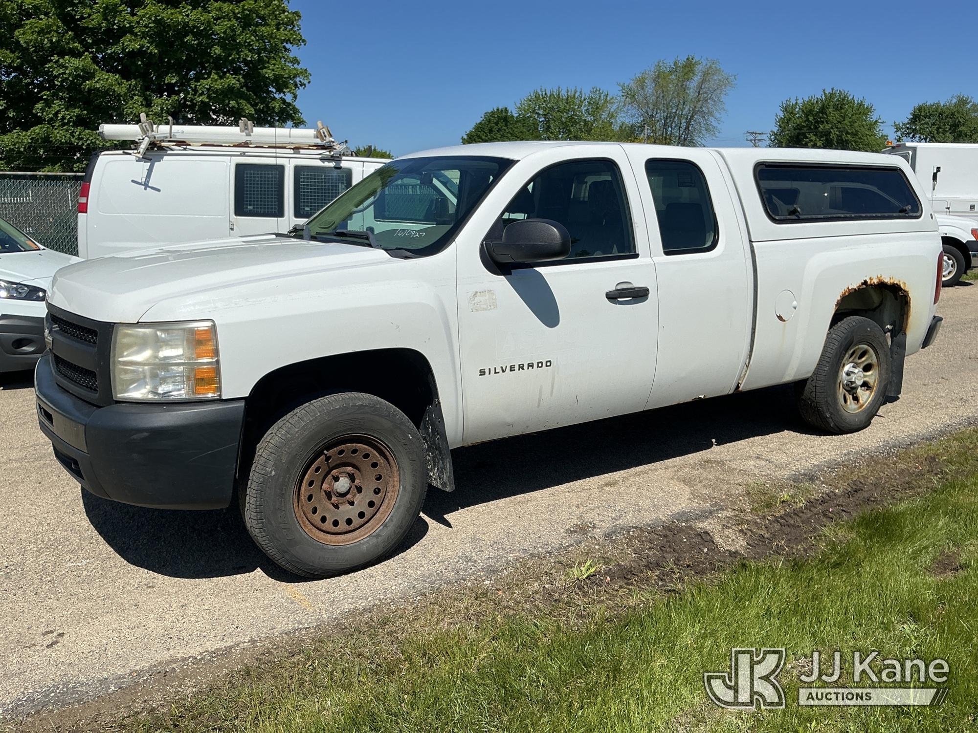 Photo of a 2011 Chevrolet Silverado 1500 4x4