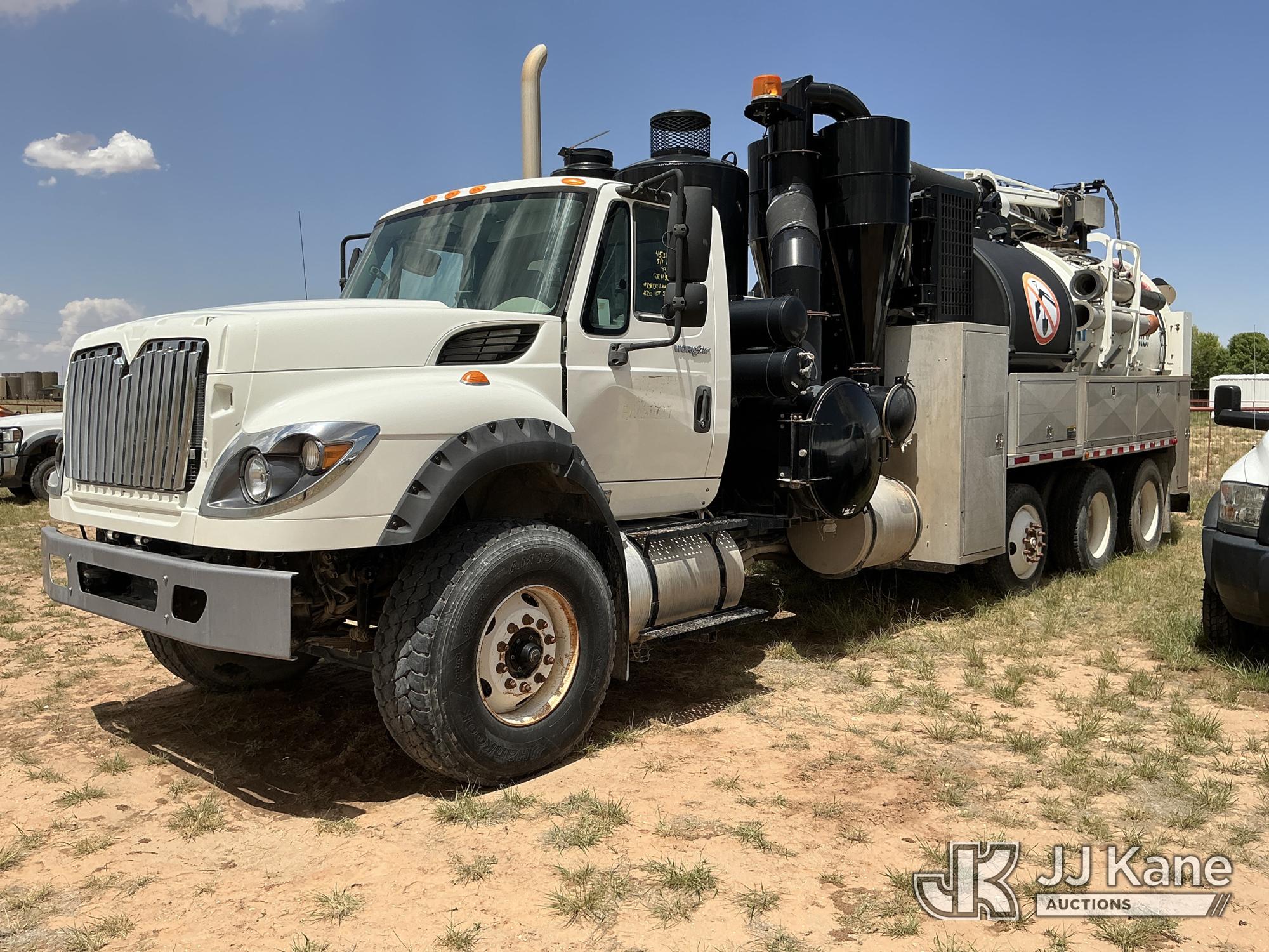 Photo of a 2013 International WorkStar 7600
