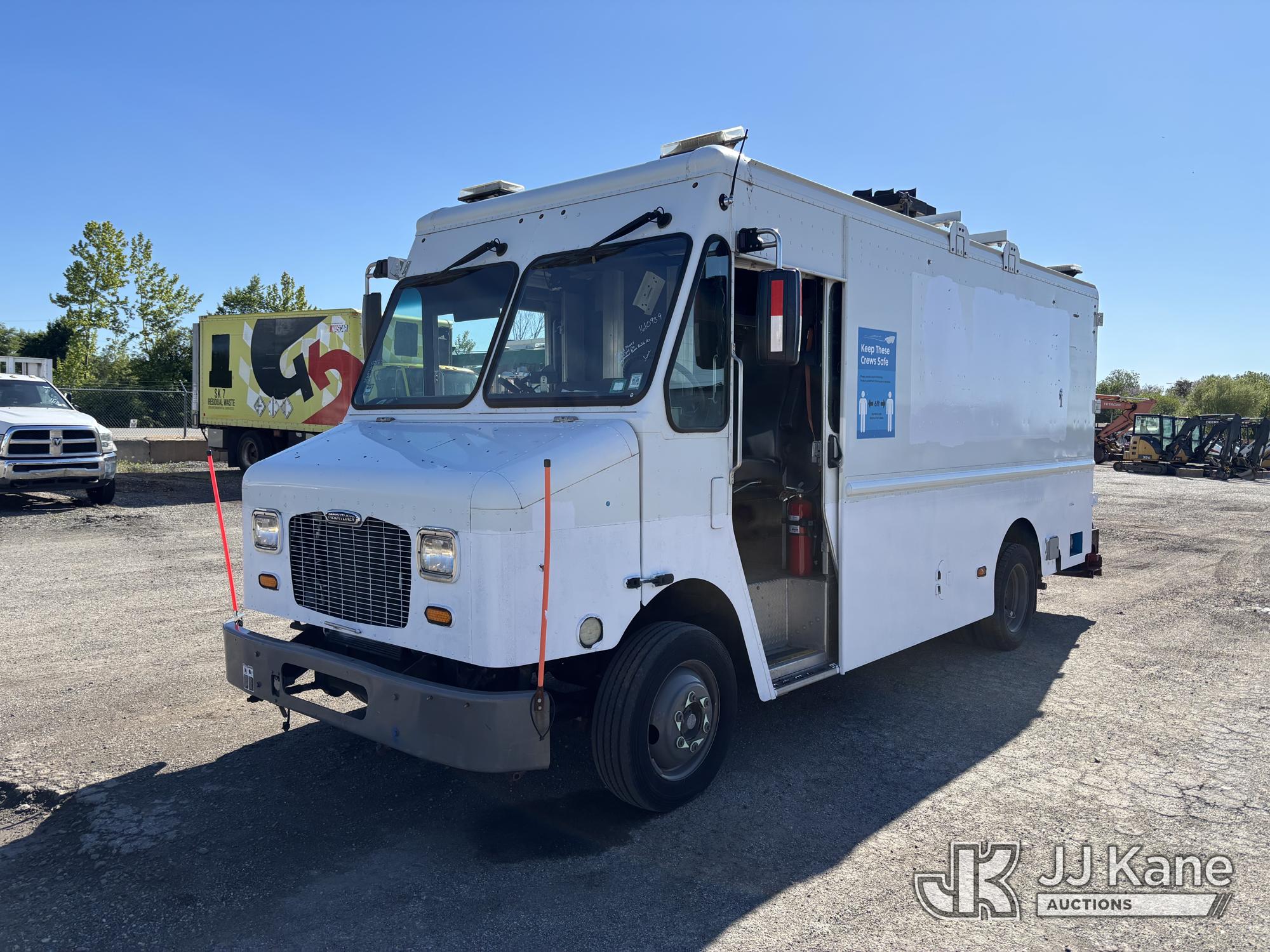 Photo of a 2016 Freightliner MT45