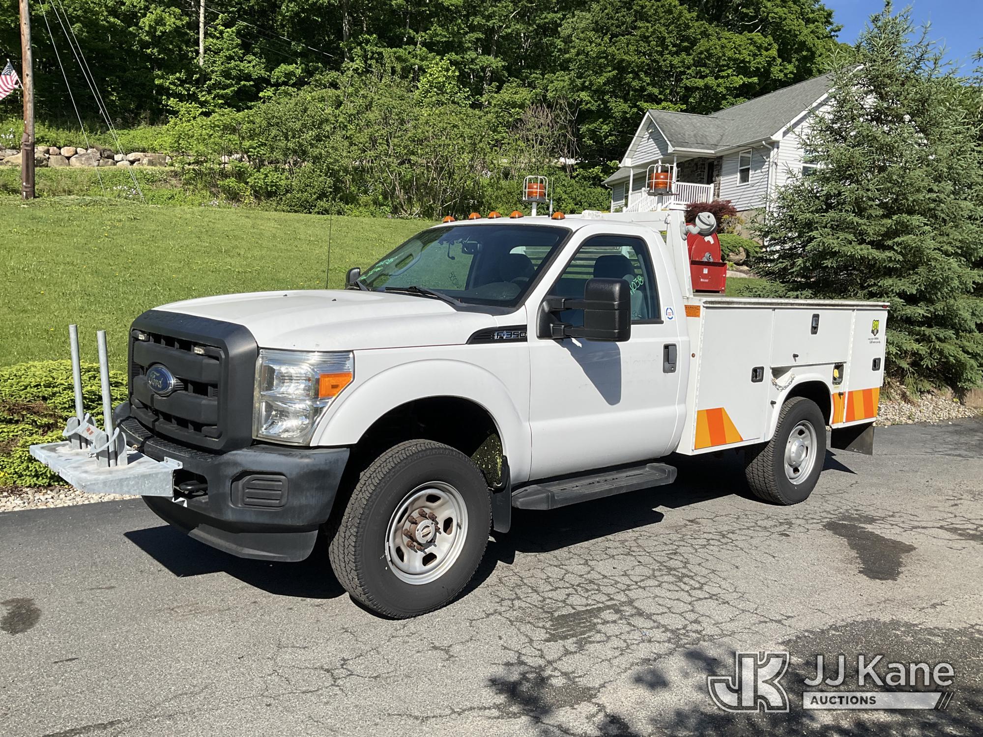 Photo of a 2016 Ford F350 4x4