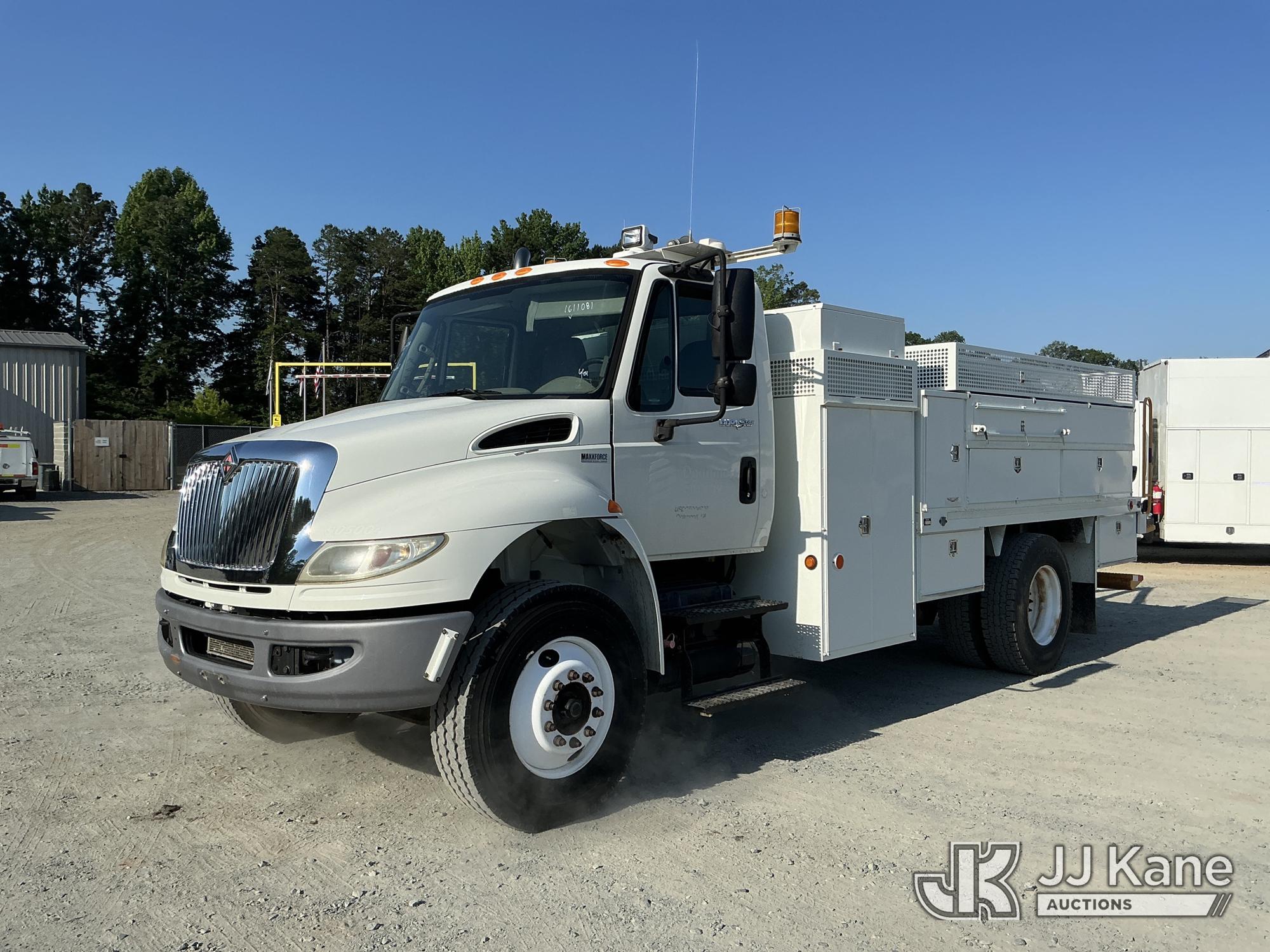 Photo of a 2014 International DuraStar 4400
