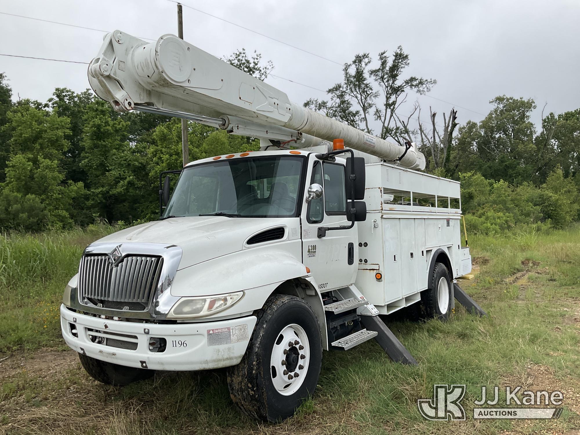 Photo of a 2004 International 4300