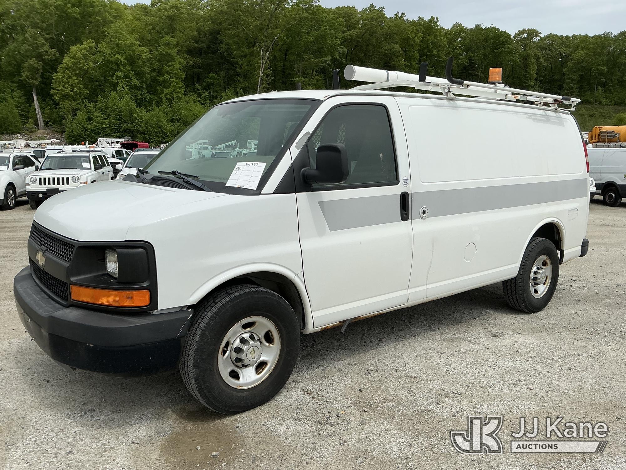 Photo of a 2011 Chevrolet Express G2500