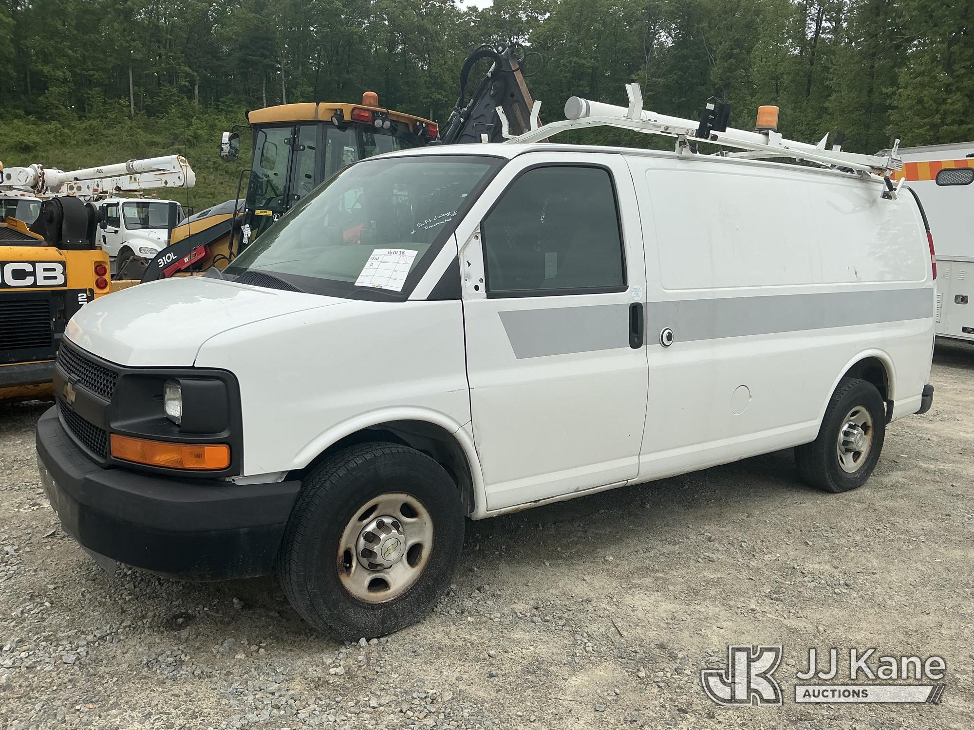 Photo of a 2011 Chevrolet Express G2500