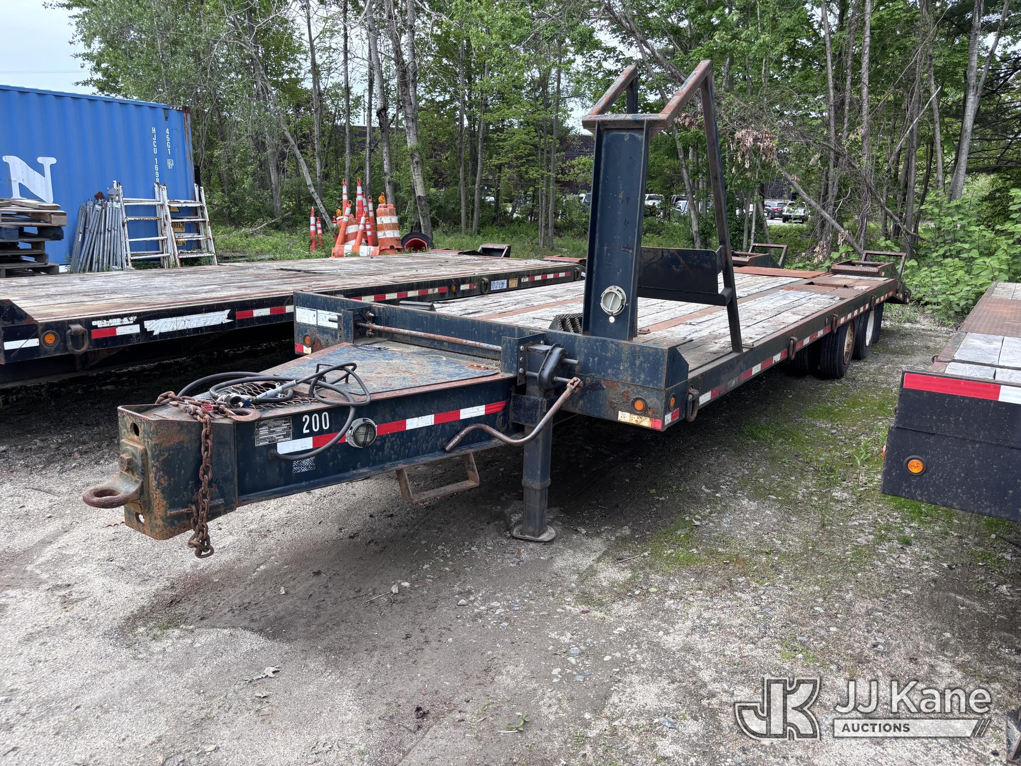 Photo of a 2005 Eager Beaver 20-Ton