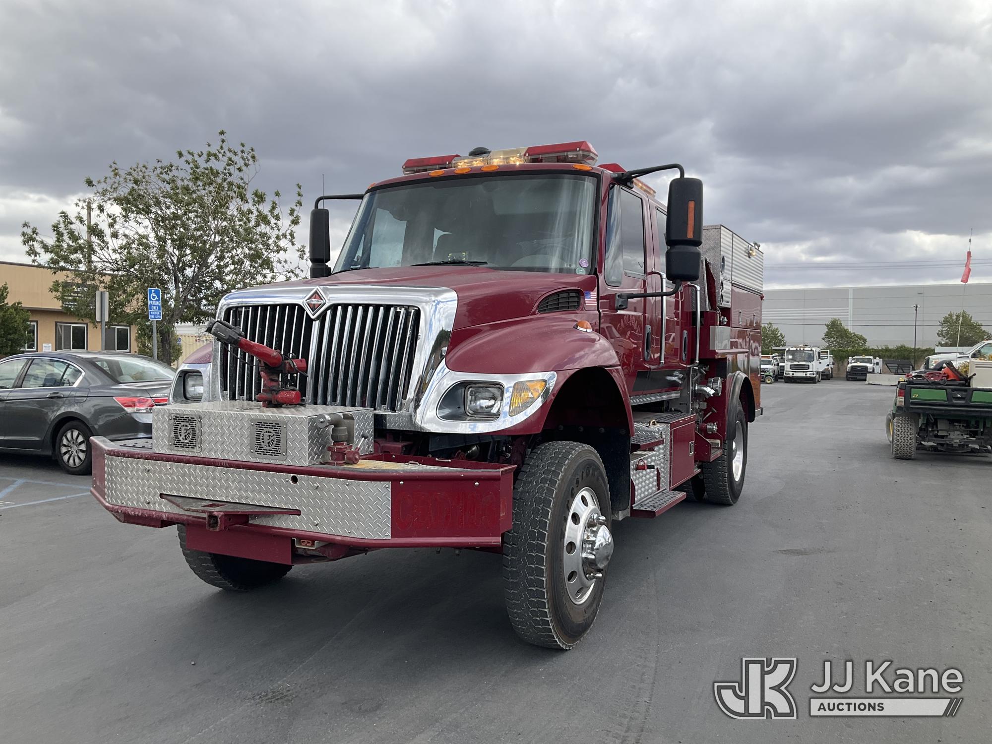 Photo of a 2005 International 7400
