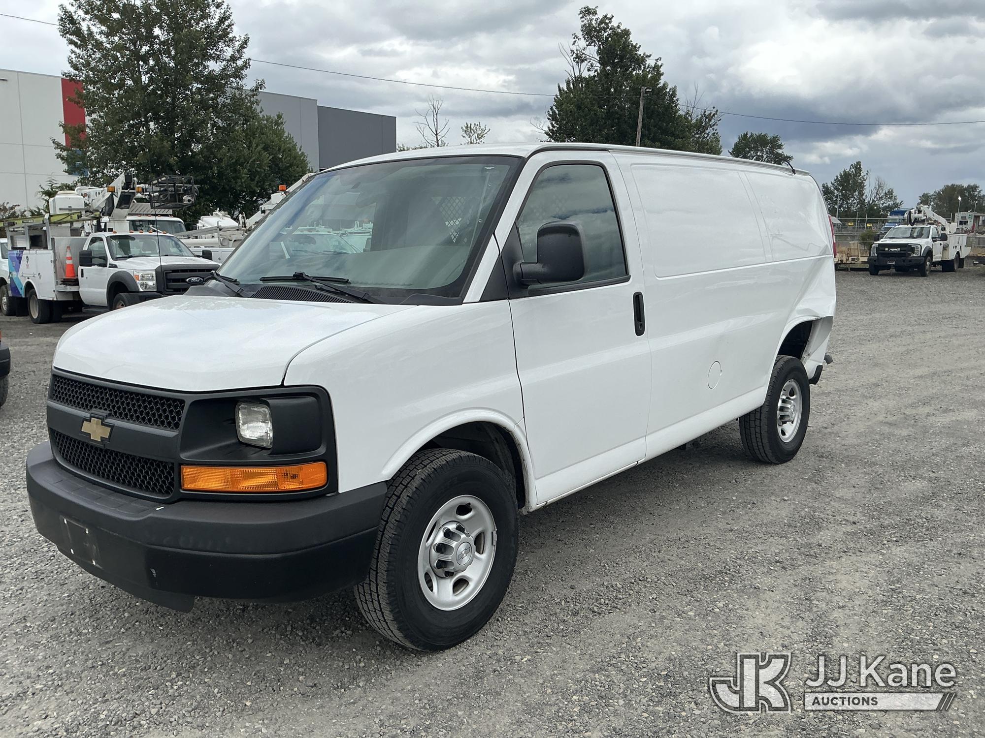 Photo of a 2016 Chevrolet Express G2500