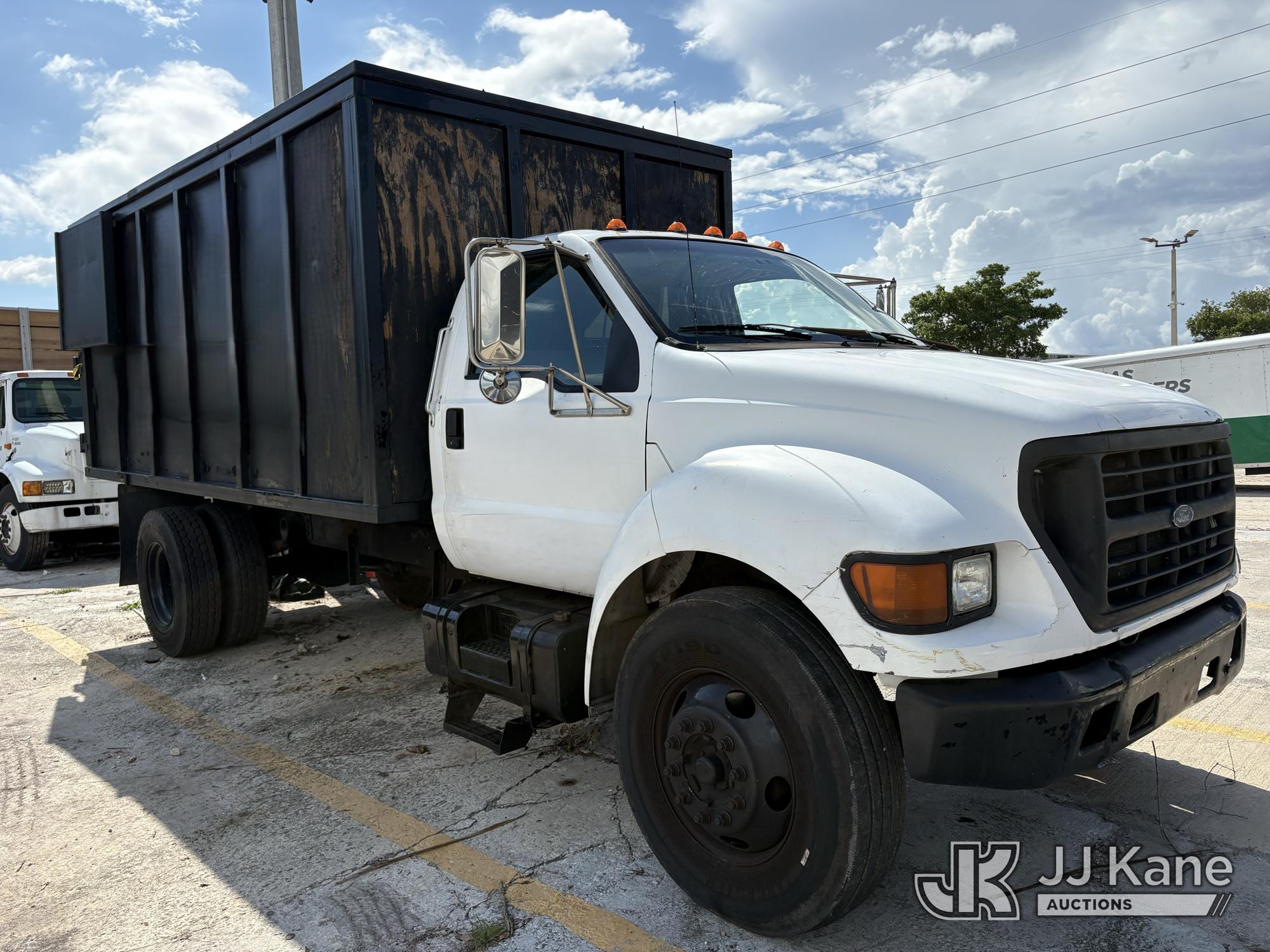 2000 Ford F-650