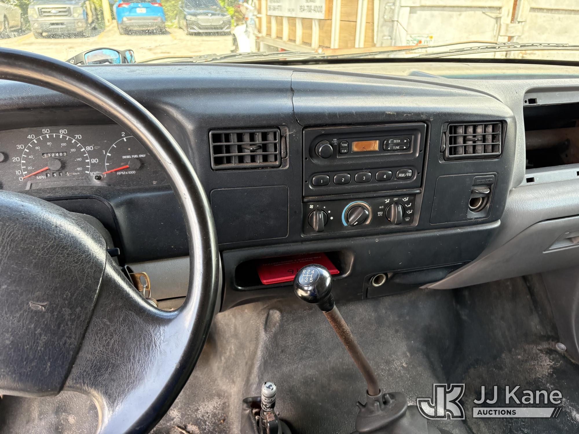 2000 Ford F-650