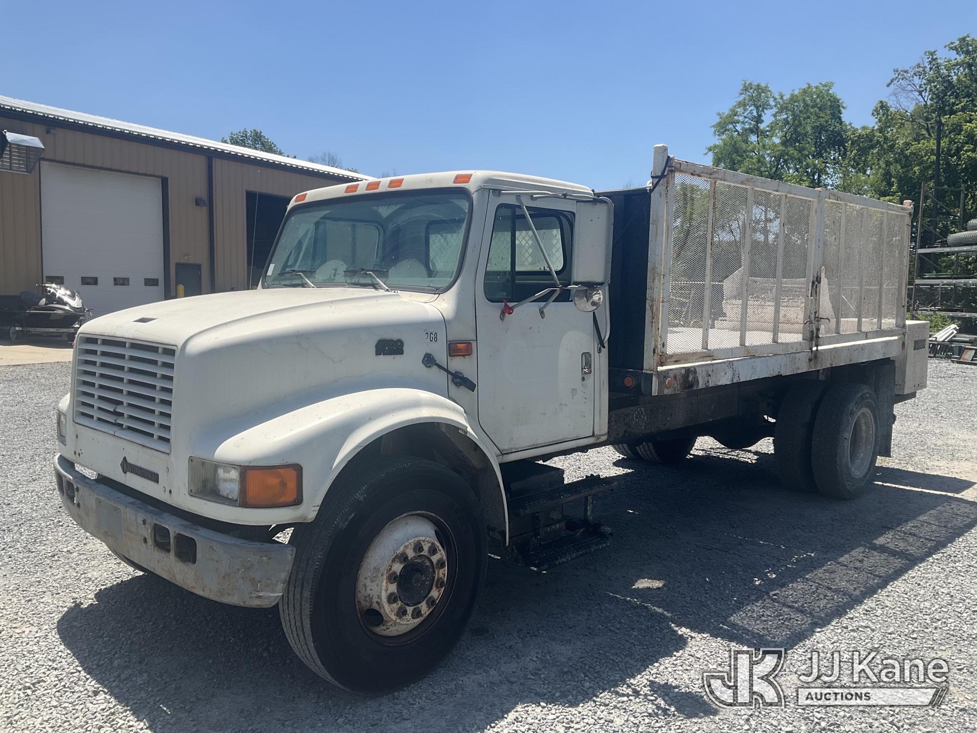 Photo of a 1999 International 4700