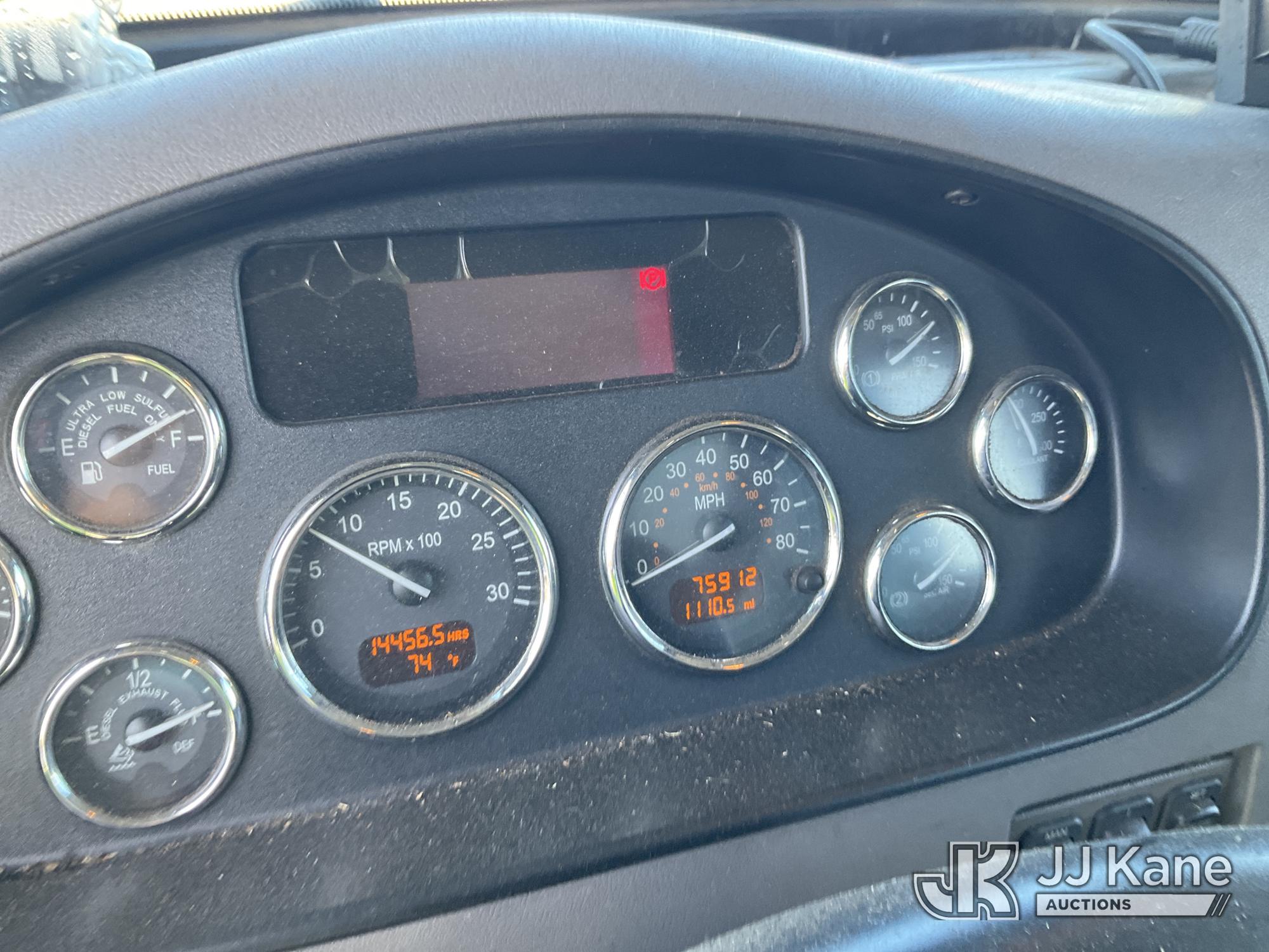 2014 Peterbilt 348