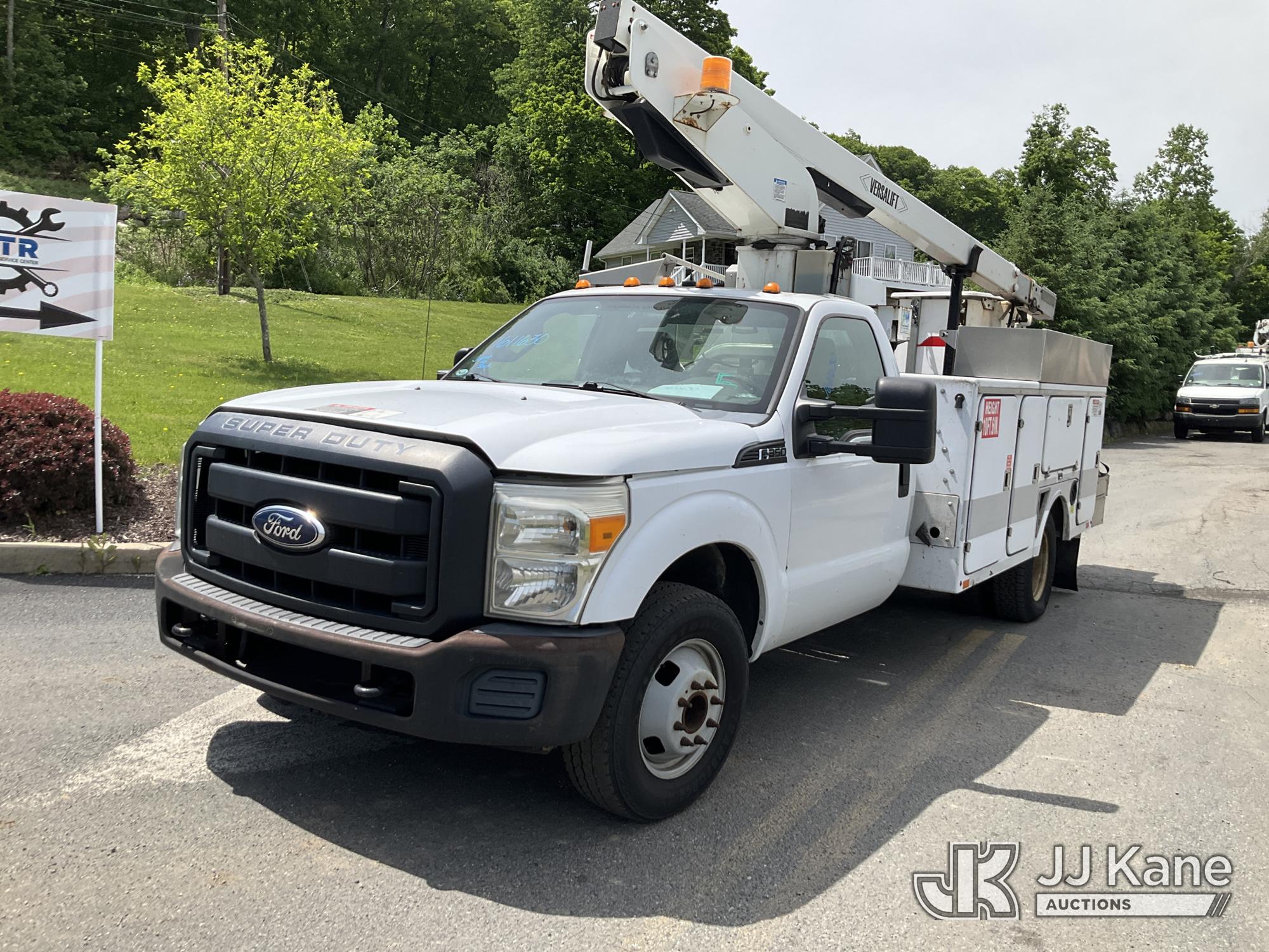 Photo of a 2012 Ford F350 2WD