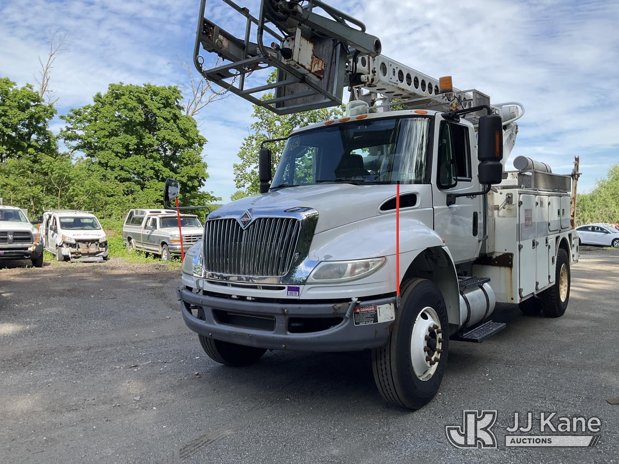 Photo of a 2011 International 4400