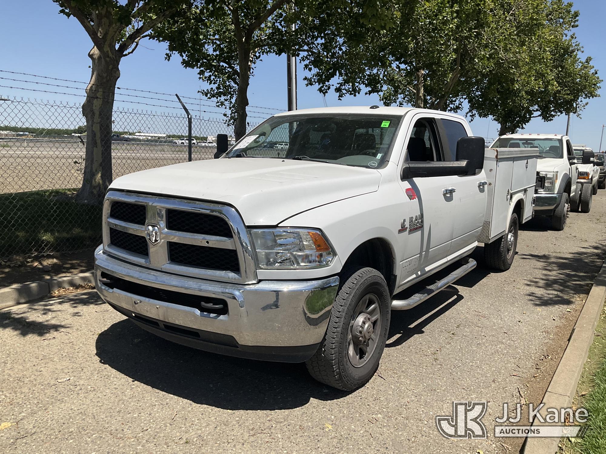 2015 RAM 3500 SLT Crew Cab LWB Service Truck, Open Manufacturer Recall Number V44 (Nhtsa Number 19V-347) Applies To This Vehicle. The Tailgate Latch May Unintentionally Open While Driving, Which Could Result In The Loss Of Unrestrained Cargo From The Truck Bed And Create A Road Hazard For Other Motorists, Increasing The Risk Of A Crash. Periodically Contact The Manufacturer Or Check The Vin On The Nhtsa Website At Www.Safercar.Gov/Vin For Additional Information Regarding This Recall And To Determine Whether A Remedy Is Available. Arrange To Have The Recall Addressed With A Dealer From That Make Of Vehicle As Applicable