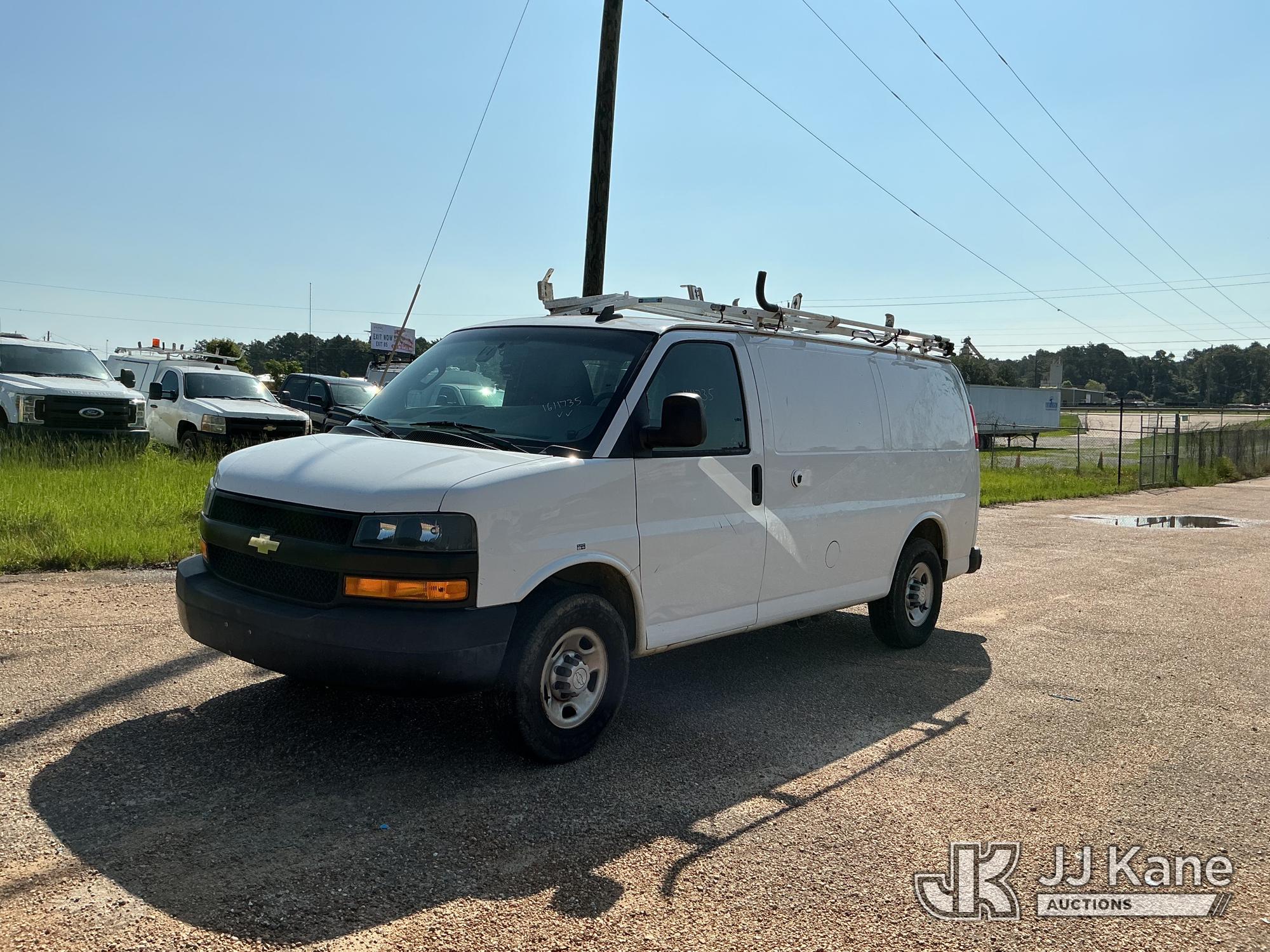 2018 Chevrolet Express G2500 Cargo Van