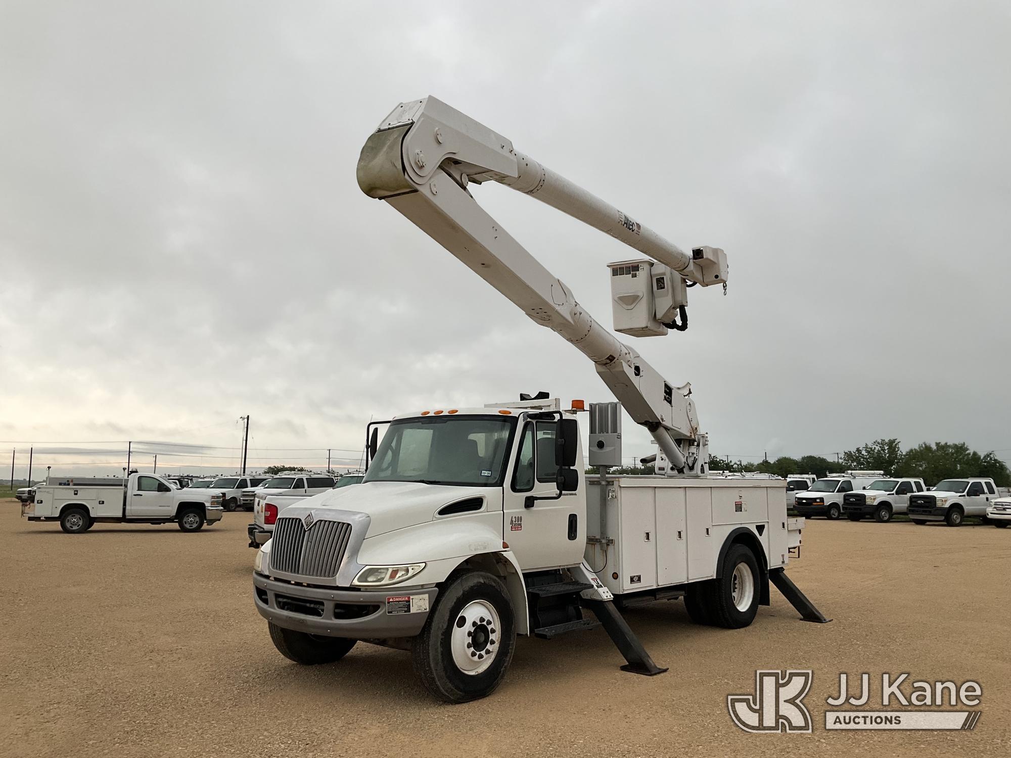 Photo of a 2004 International 4300